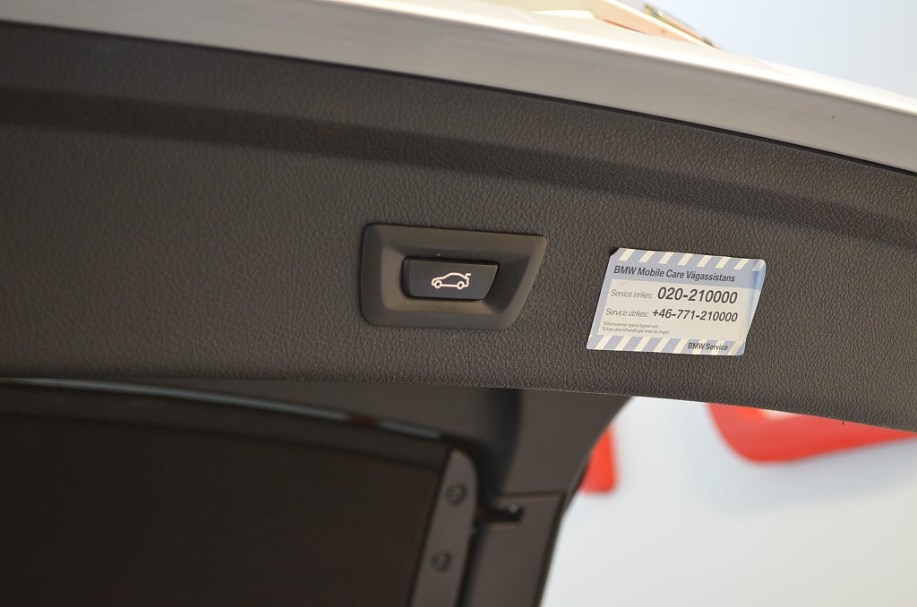 BMW 320d 2016 - miniatyr 8