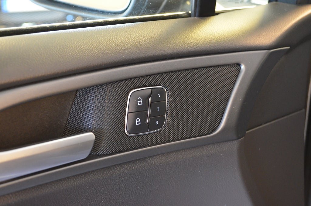 Ford Mondeo 2016 - miniatyr 15