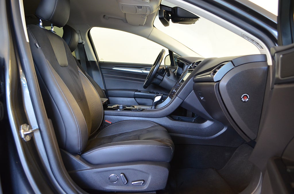 Ford Mondeo 2016 - miniatyr 22