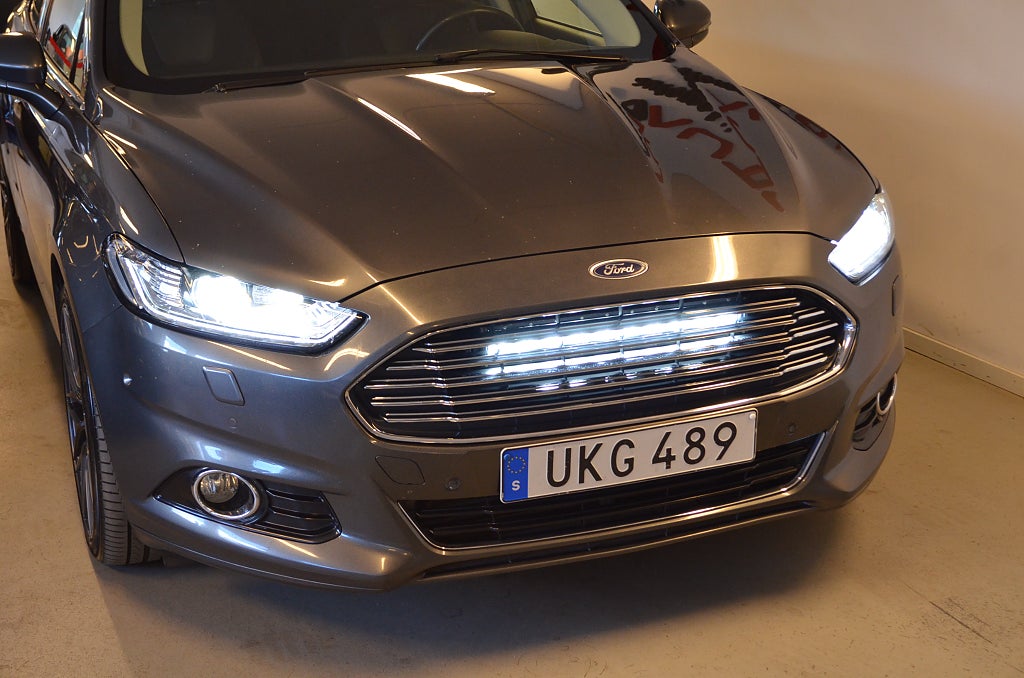 Ford Mondeo 2016 - miniatyr 27