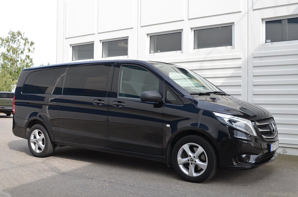 Mercedes-Benz Vito 119 BlueTEC 4x4 190HK 7G X-Lång Glasat skåp LED Värmare