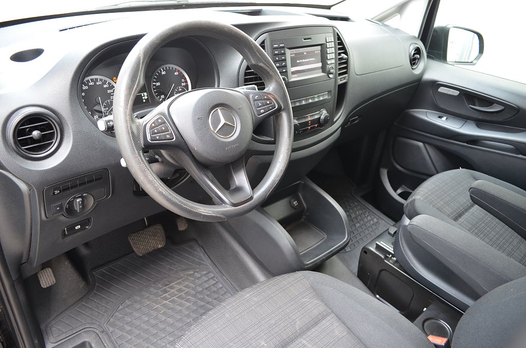 Mercedes-Benz Vito 2016 - miniatyr 2