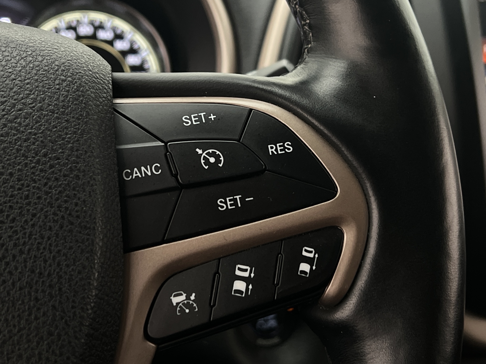 Jeep Cherokee 2014 - miniatyr 19