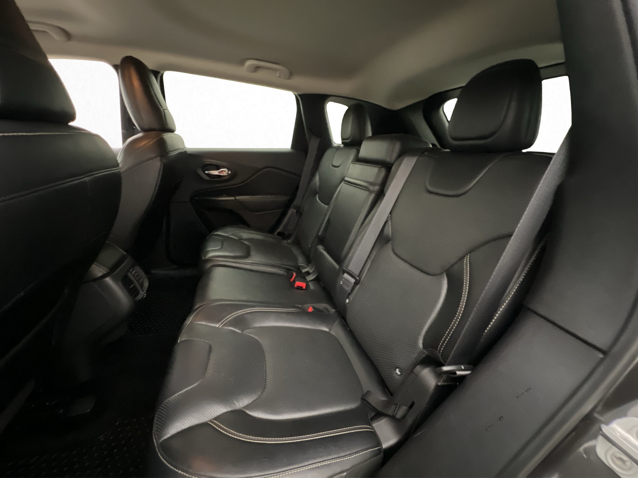 Jeep Cherokee 2014 - miniatyr 29