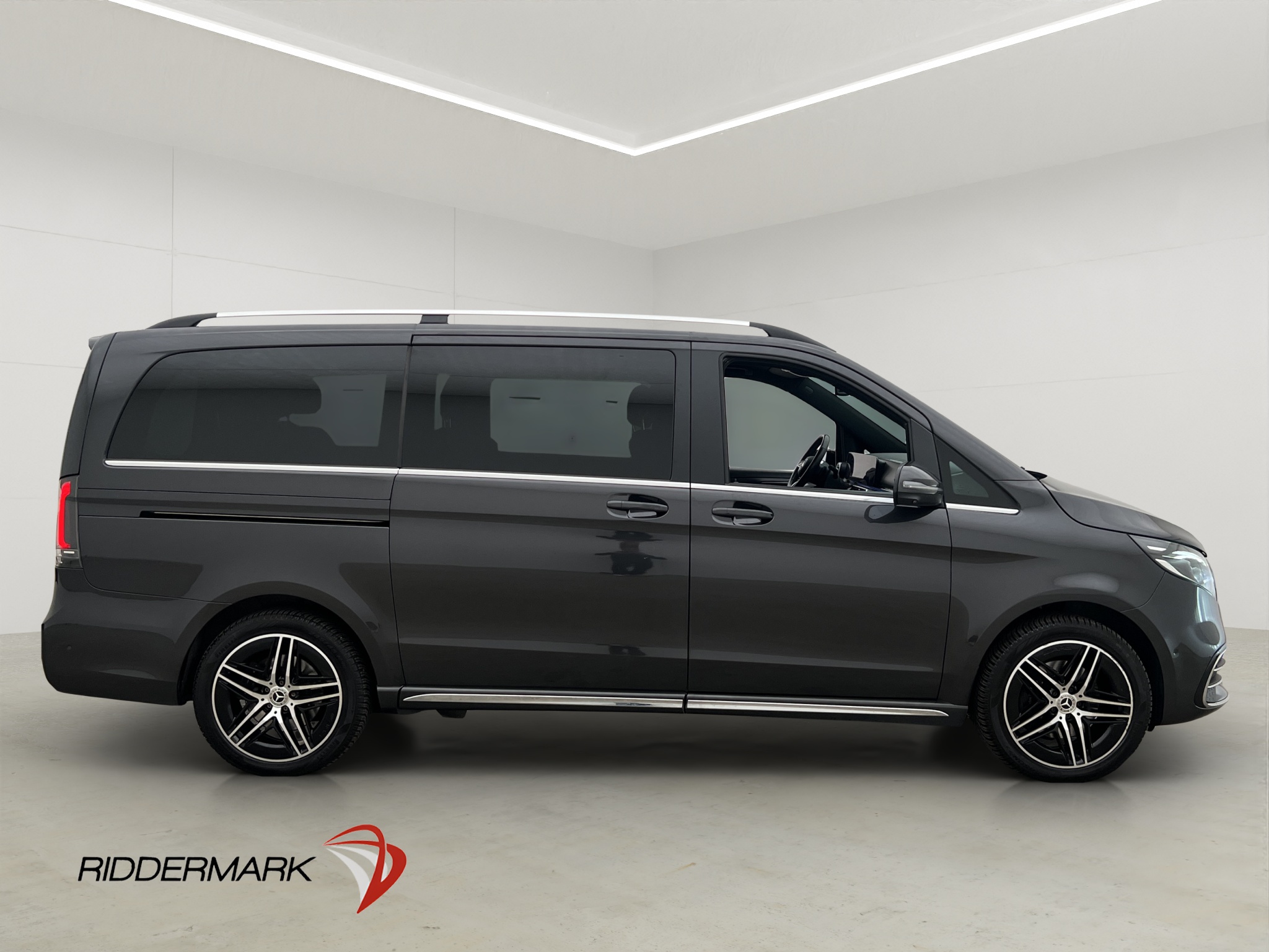 Mercedes-benz V 2025 - miniatyr 3