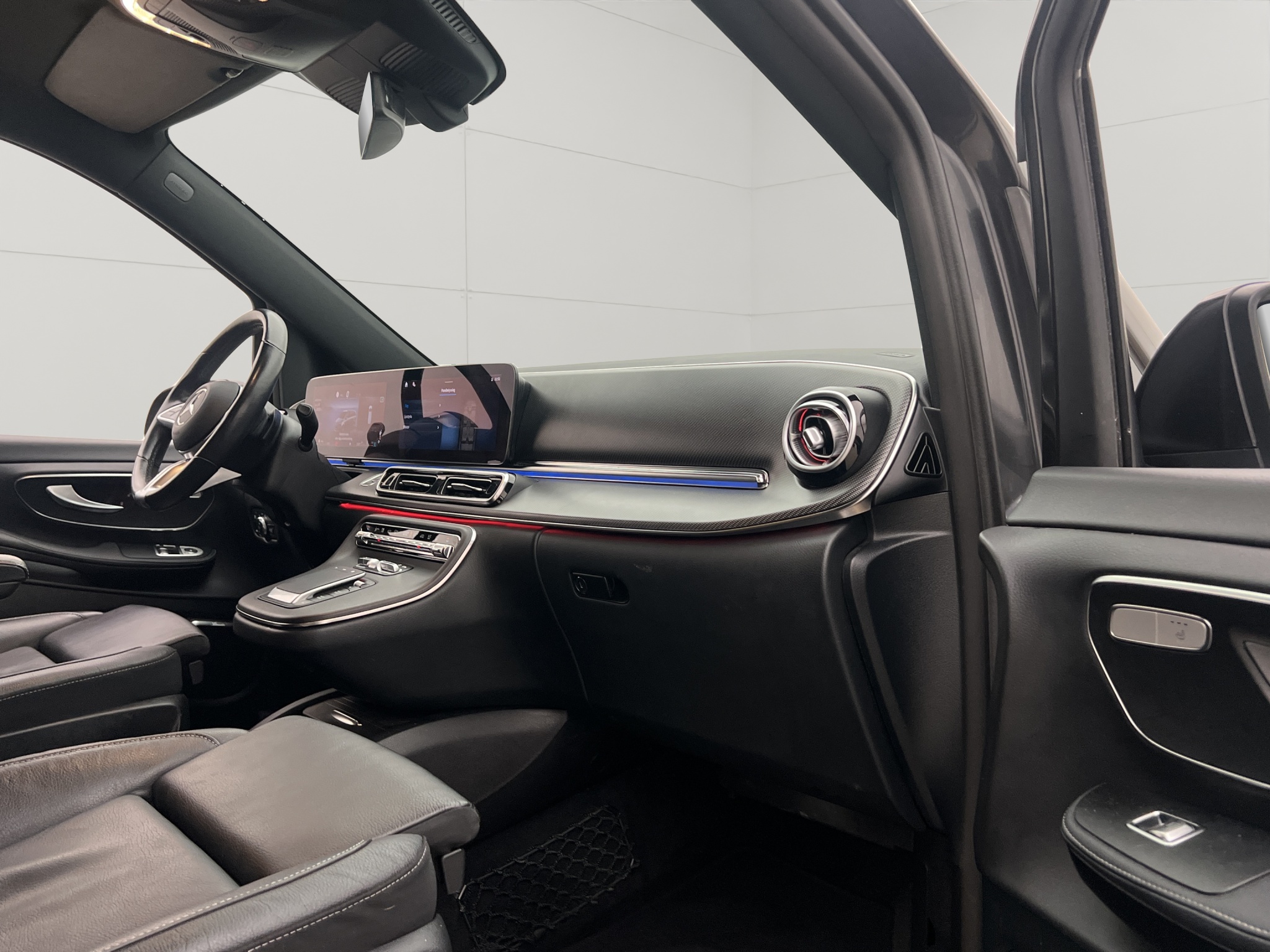 Mercedes-benz V 2025 - miniatyr 31