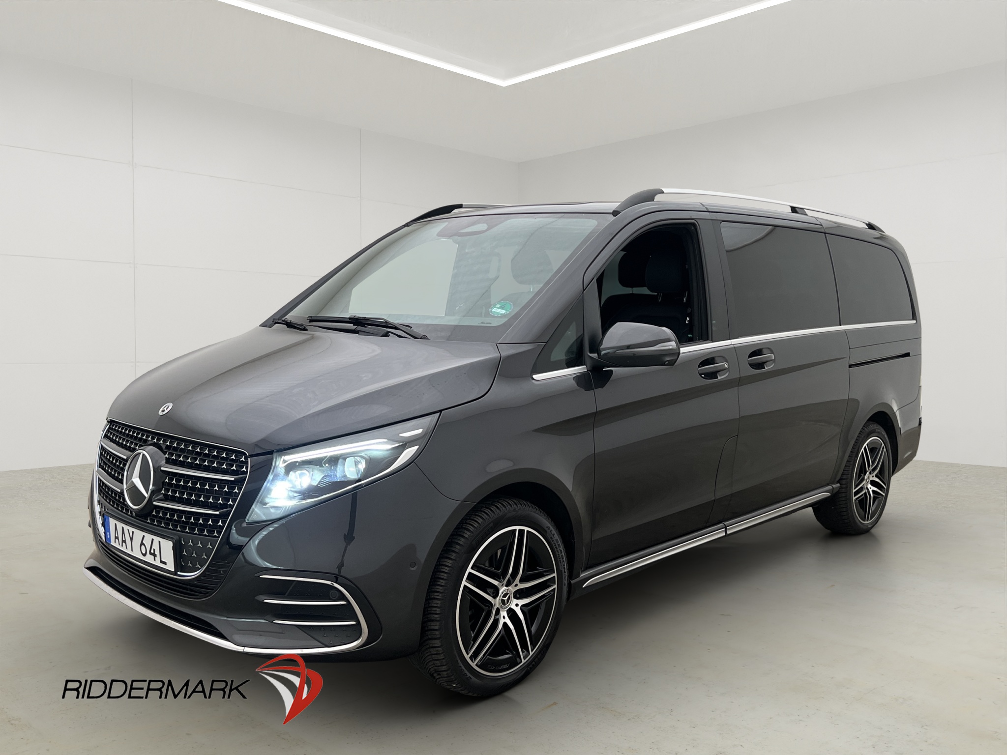 Mercedes-benz V 2025 - miniatyr 5