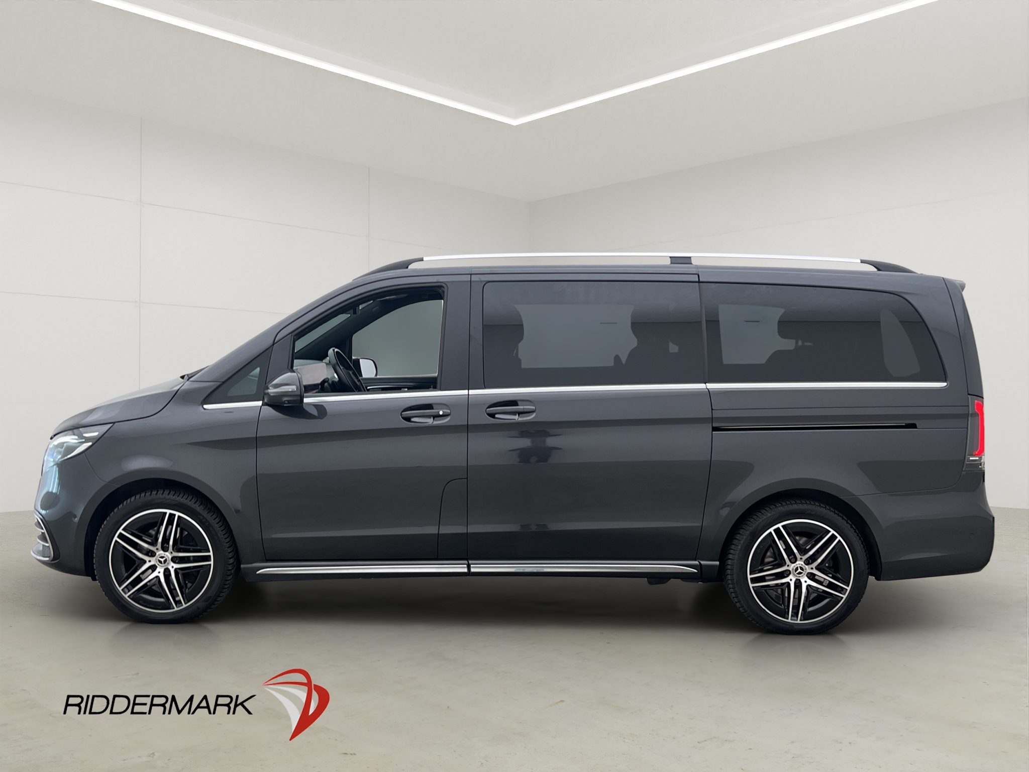 Mercedes-benz V 2025 - miniatyr 9