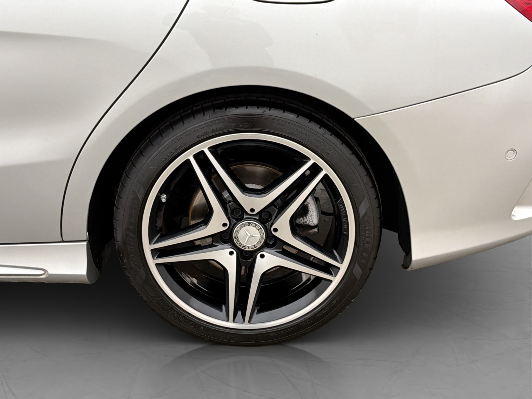 Mercedes-benz CLA 2016 - miniatyr 32