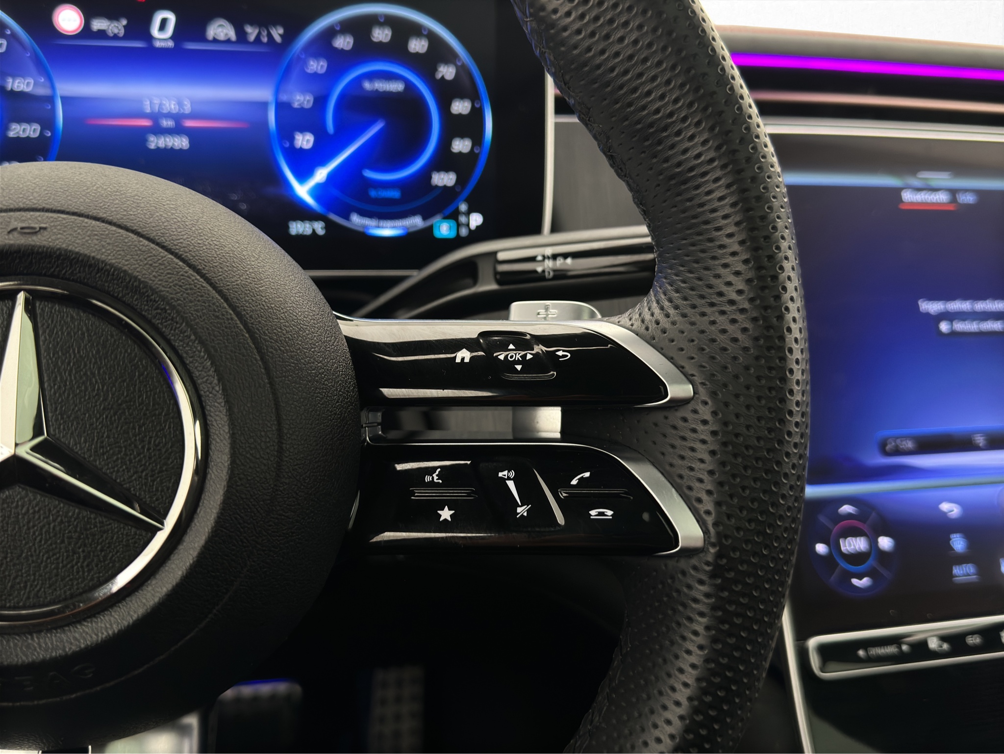 Mercedes-benz EQE SUV 2023 - miniatyr 32
