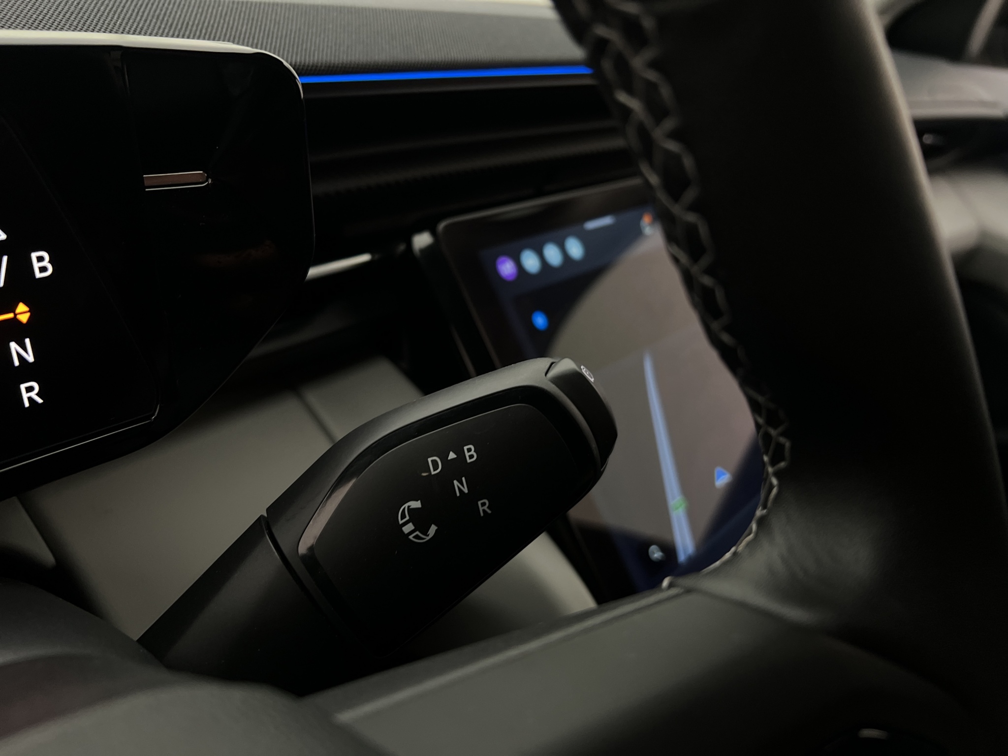 Ford Explorer 2024 - miniatyr 21