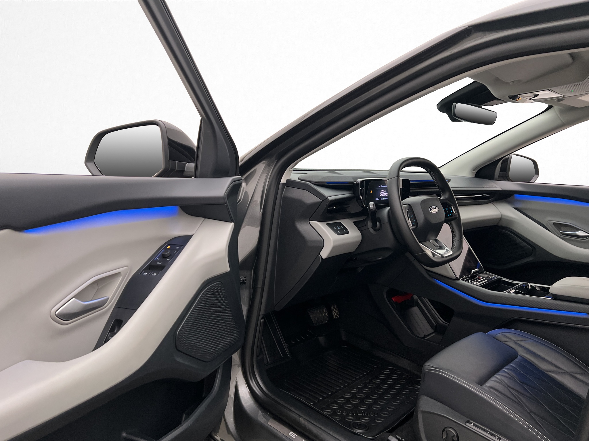 Ford Explorer 2024 - miniatyr 4