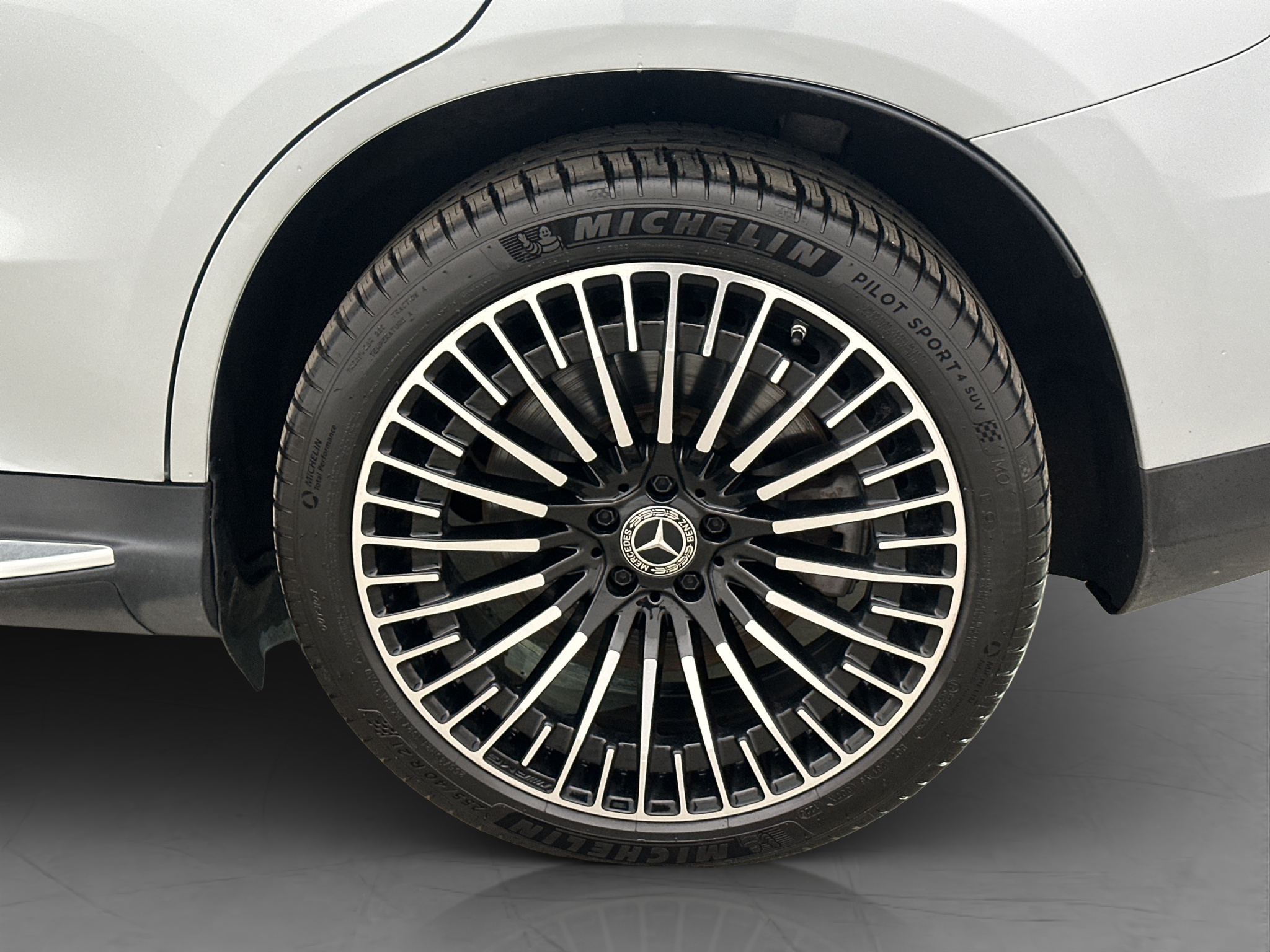 Mercedes-benz EQC 2021 - miniatyr 4