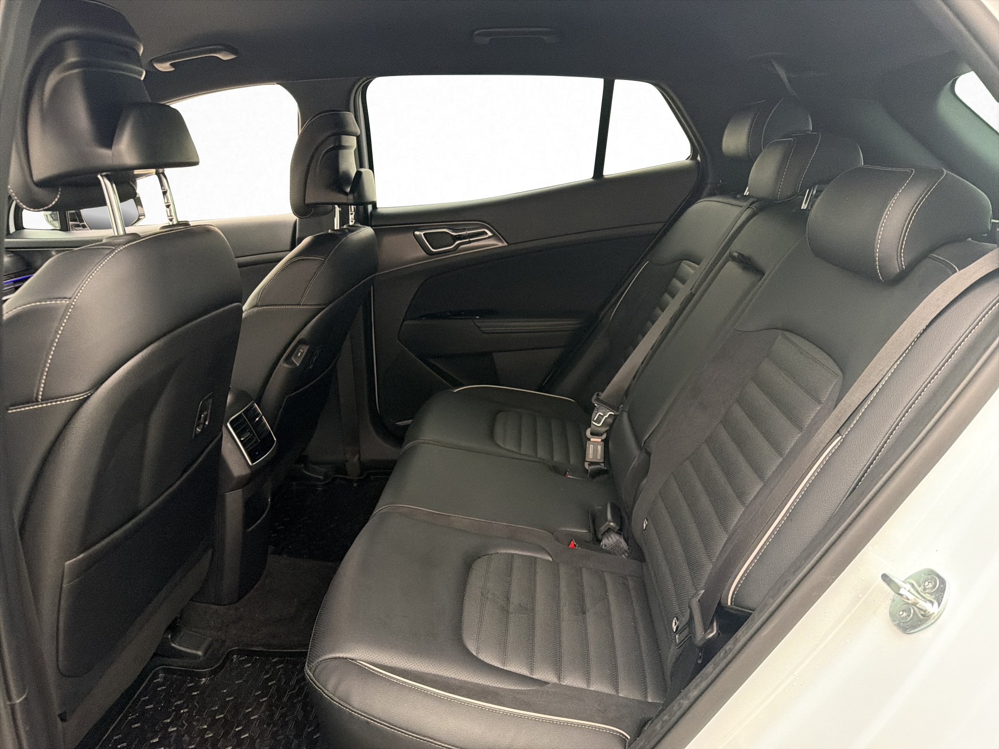 Kia Sportage 2023 - miniatyr 30