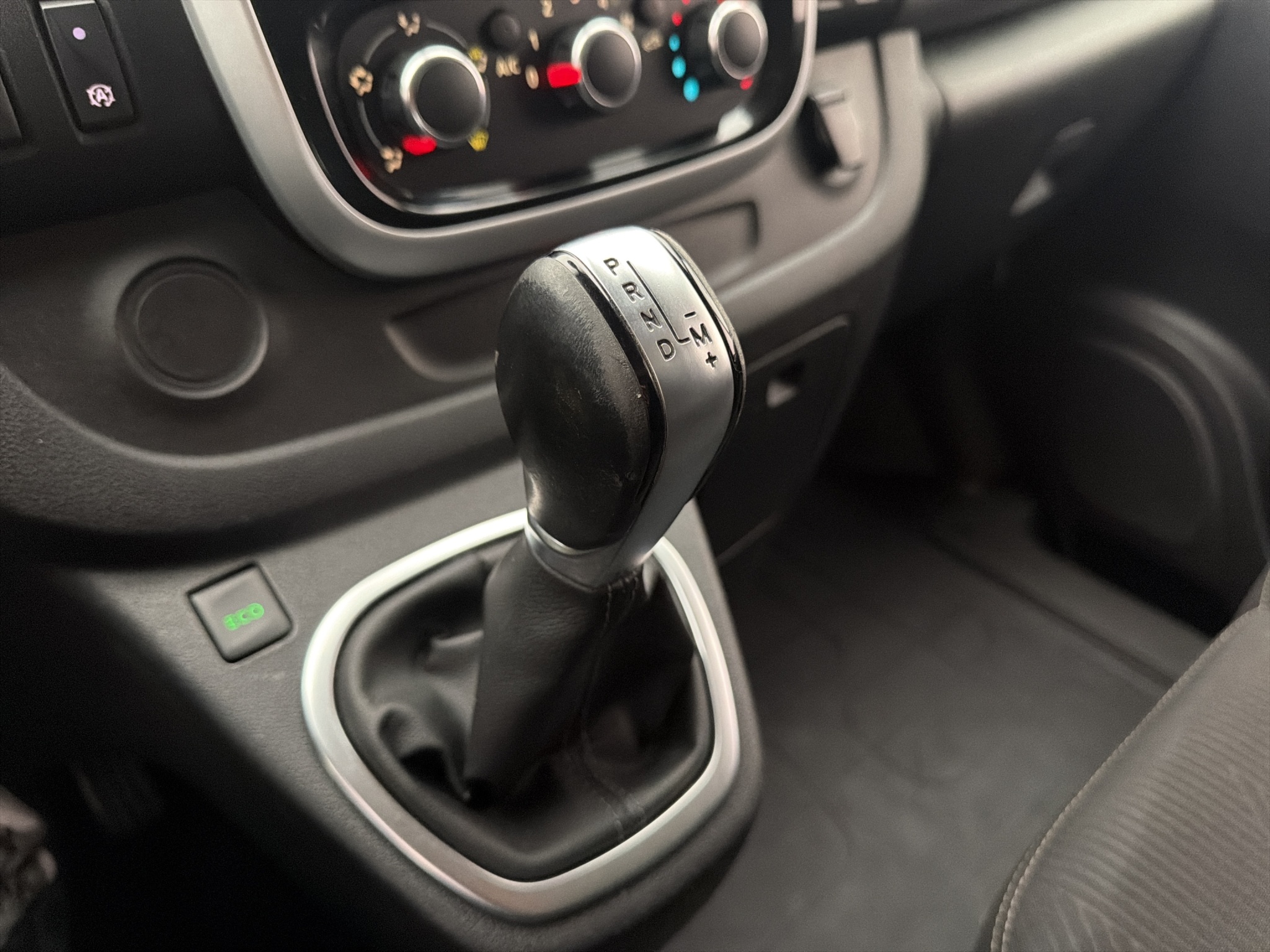Renault trafic 2020 - miniatyr 26