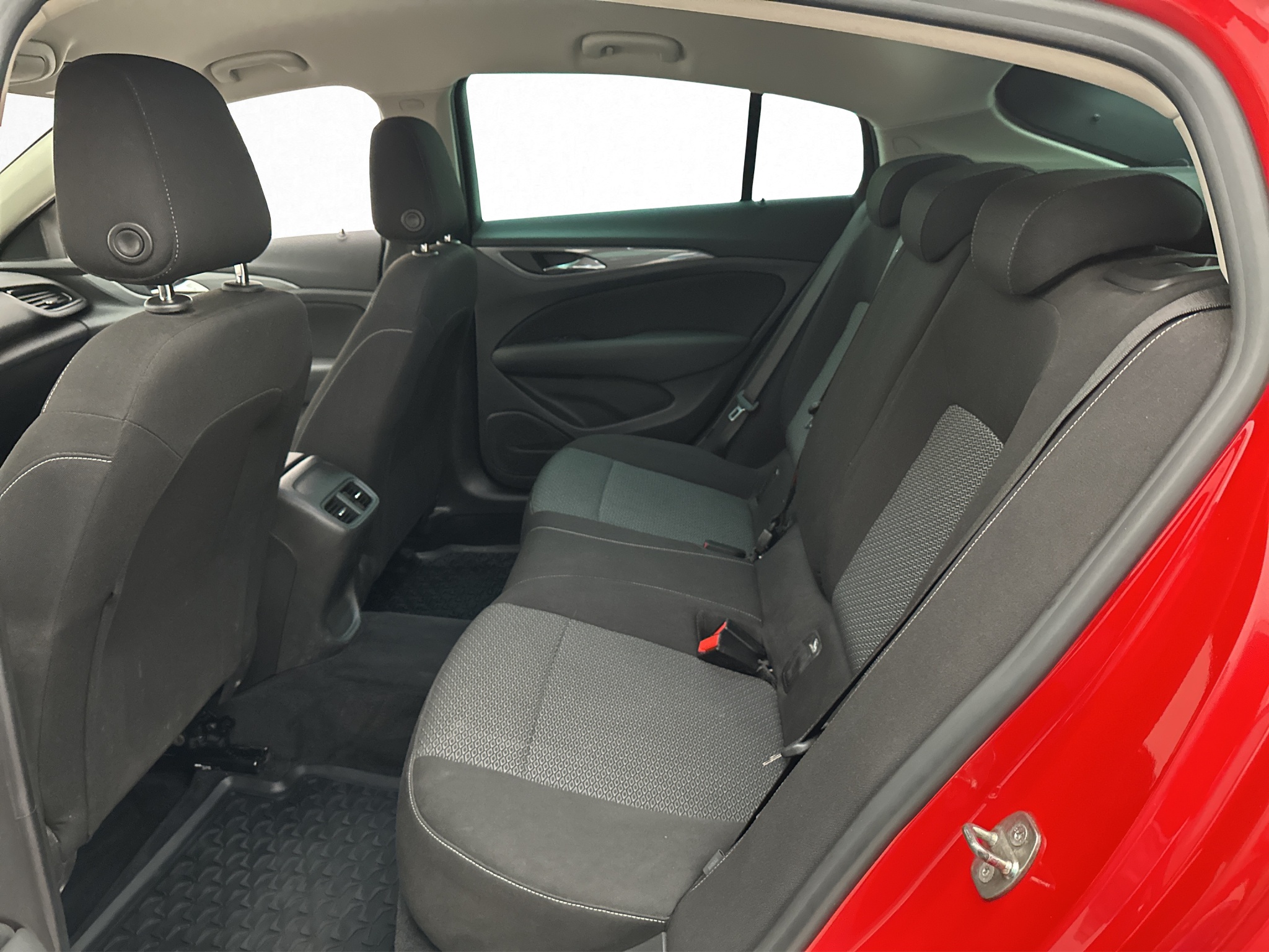 Opel Insignia 2018 - miniatyr 24