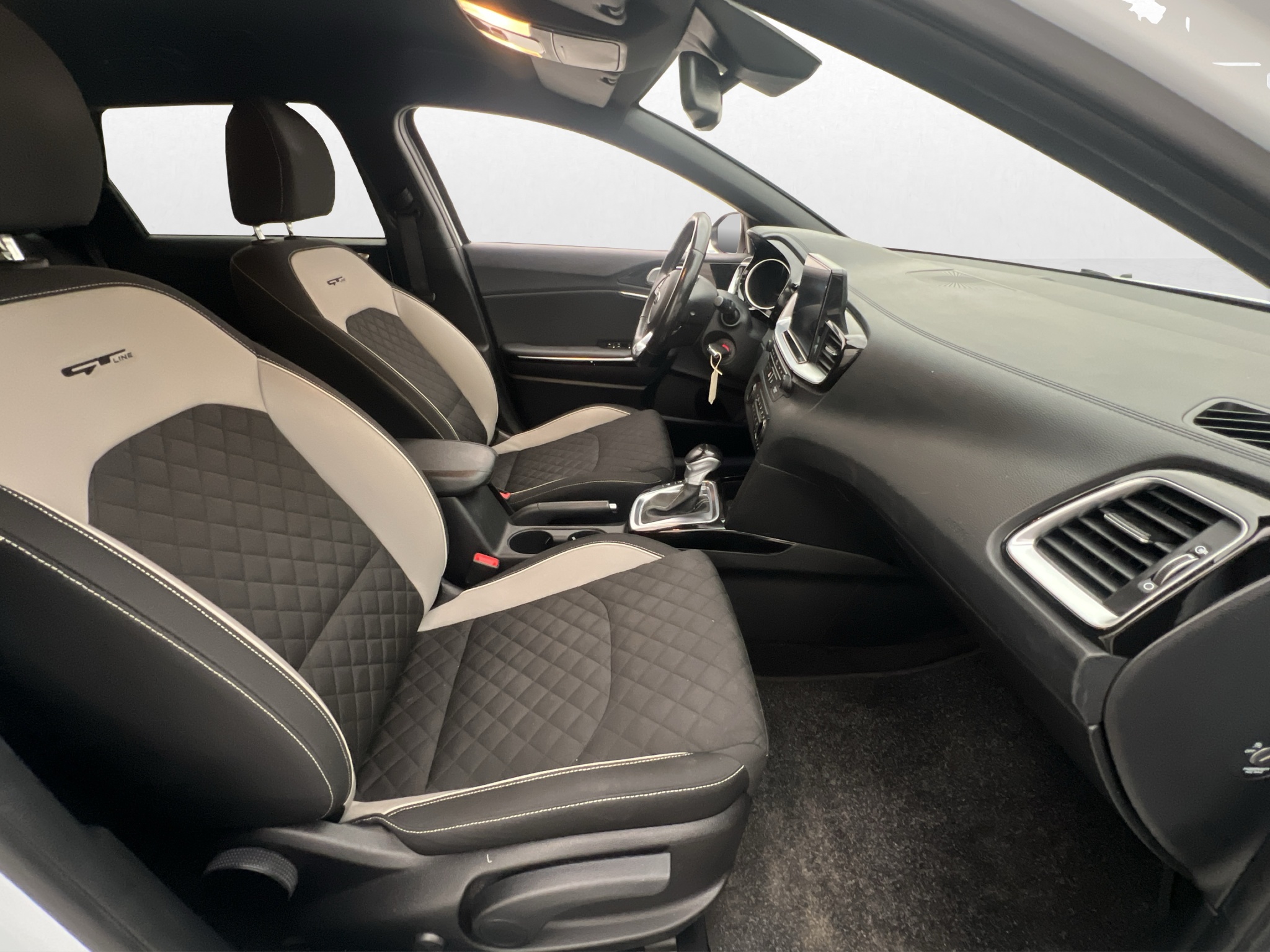 Kia Ceed 2019 - miniatyr 24