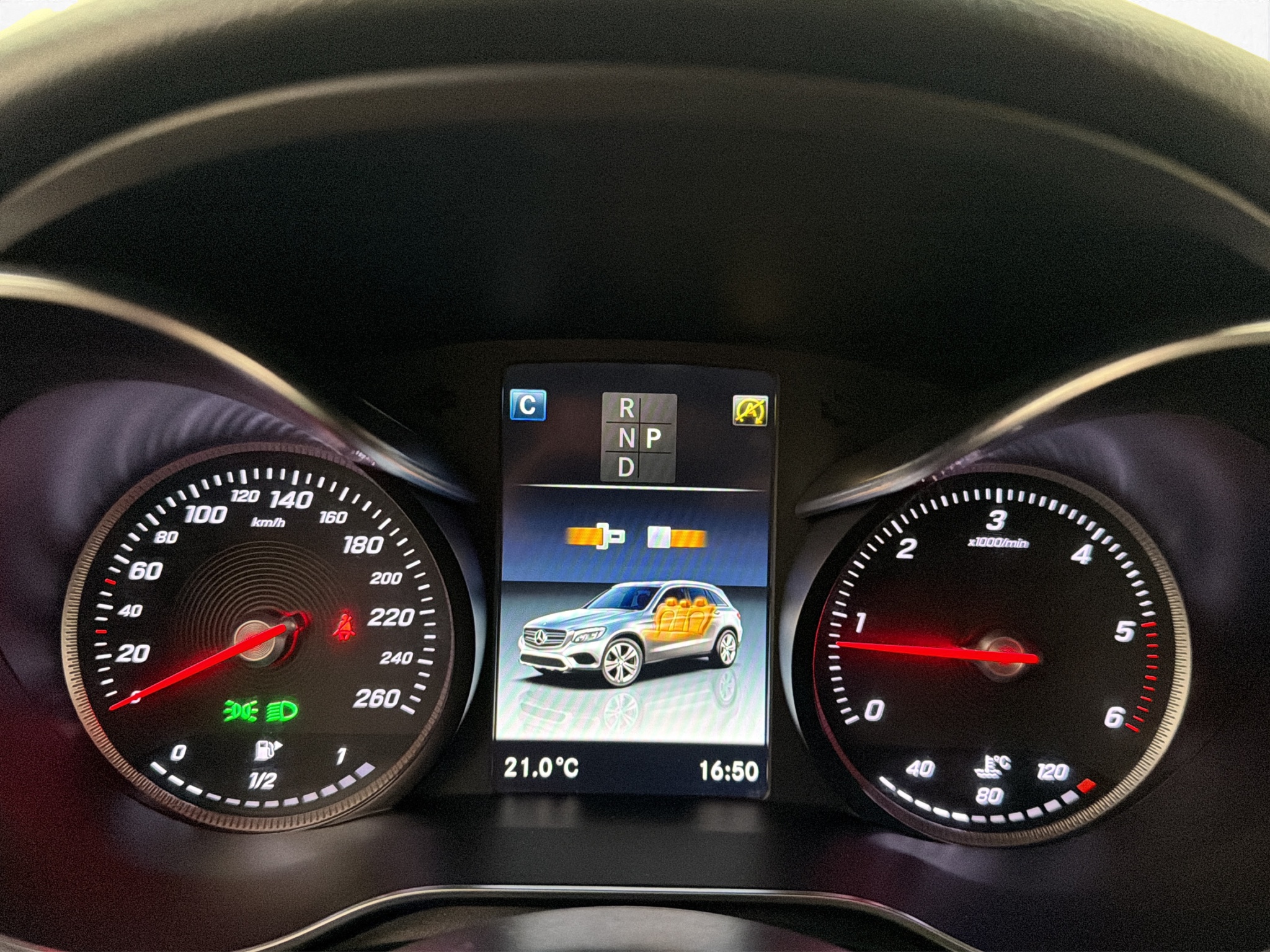 Mercedes-benz GLC 220d 2018 - miniatyr 18