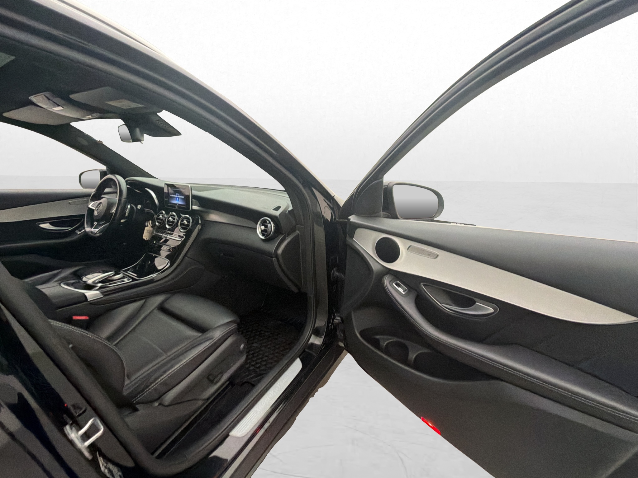 Mercedes-benz GLC 220d 2018 - miniatyr 27