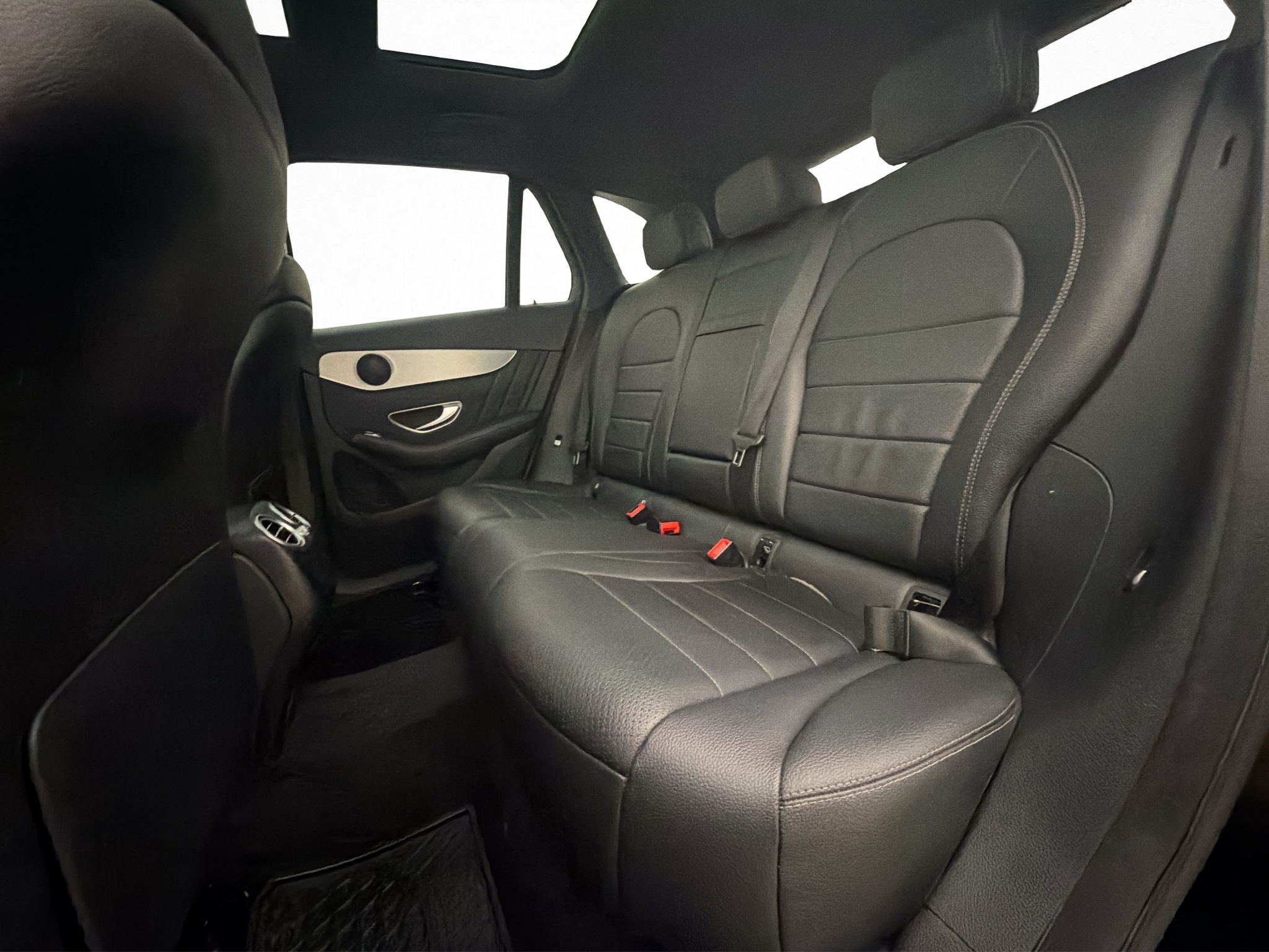 Mercedes-benz GLC 220d 2018 - miniatyr 28