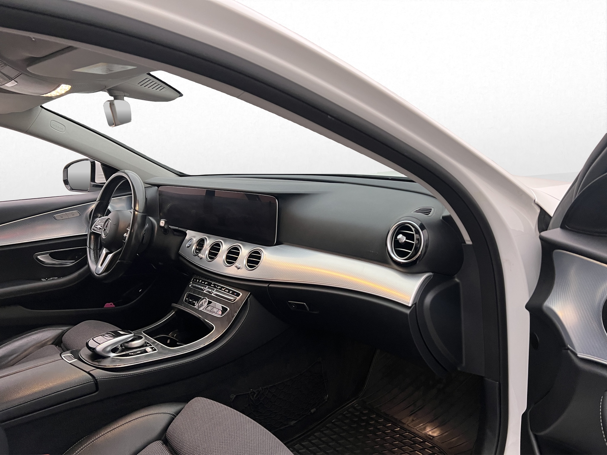 Mercedes-benz E200 2019 - miniatyr 27