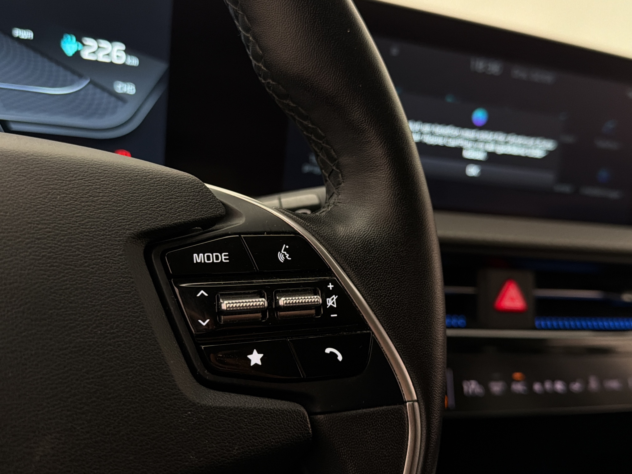 Kia EV6 2023 - miniatyr 14