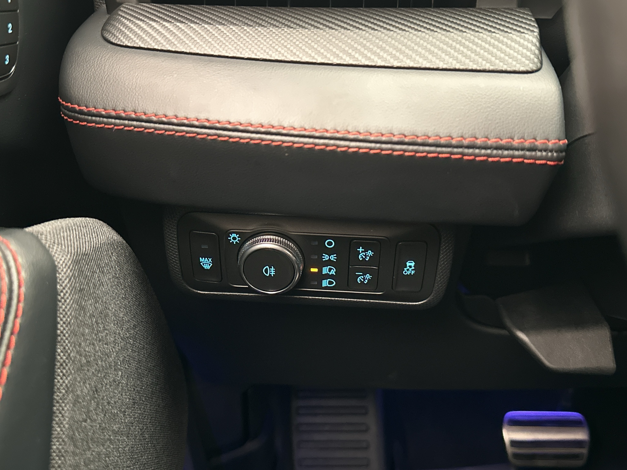 Ford Mustang Mach-E 2022 - miniatyr 17