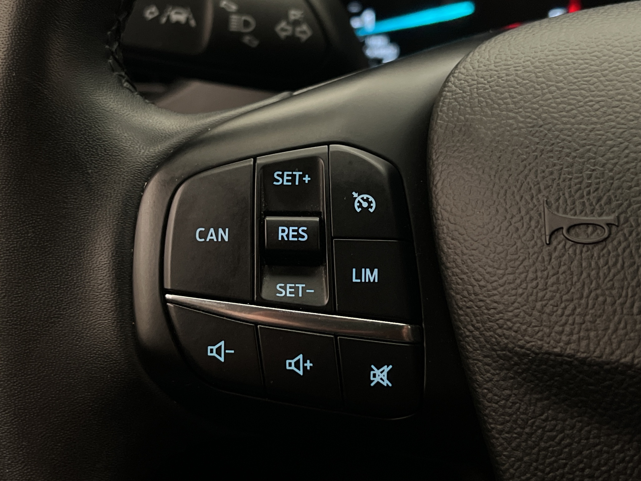 Ford Focus 2022 - miniatyr 12