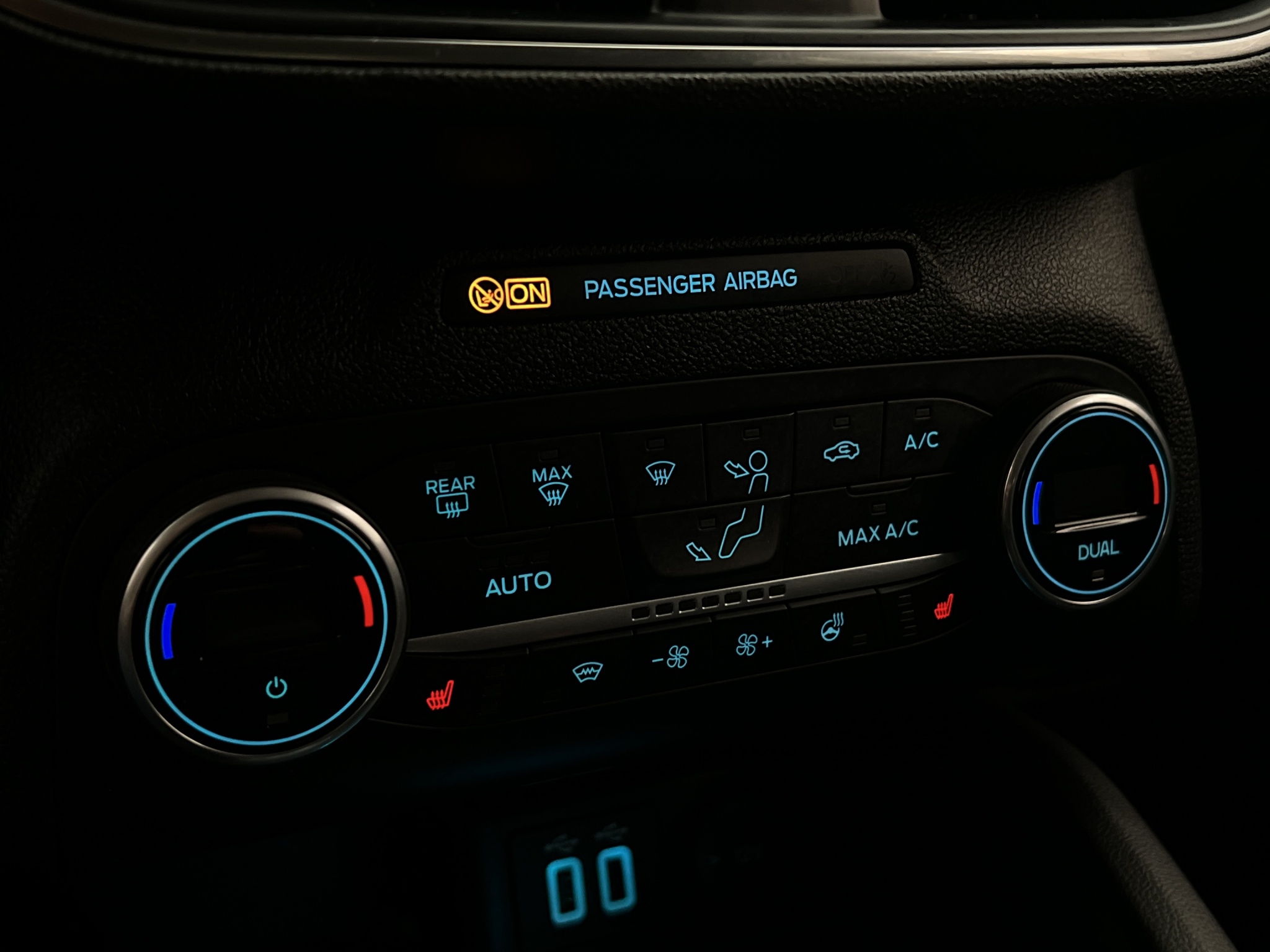Ford Focus 2022 - miniatyr 17