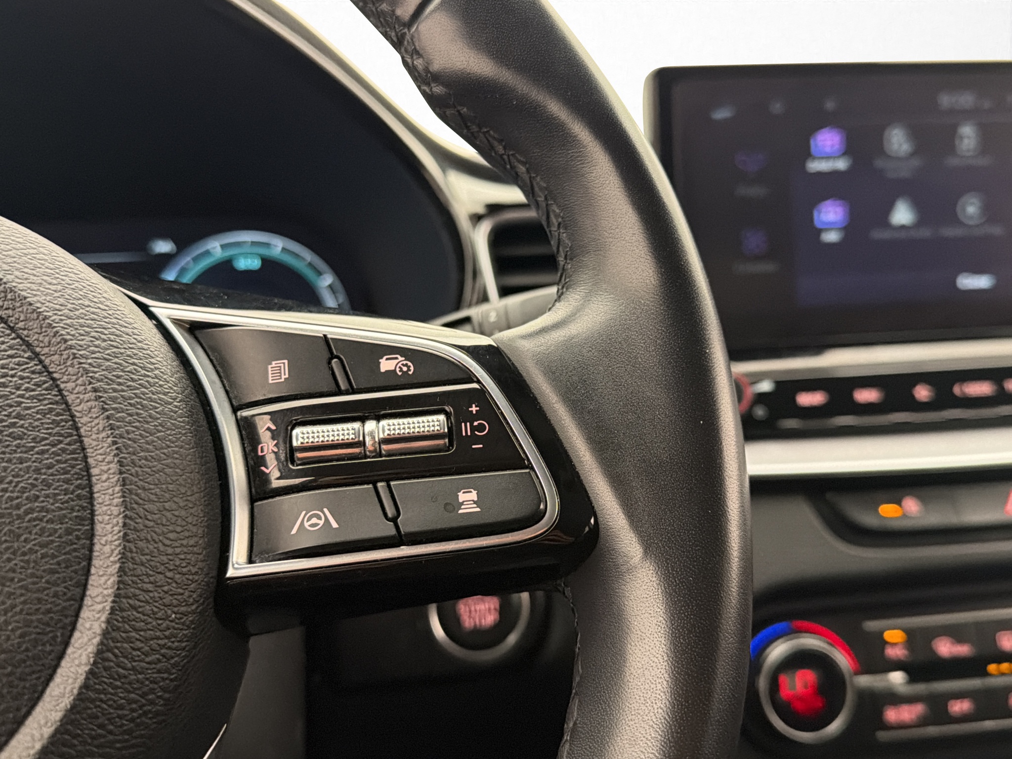 Kia XCeed 2023 - miniatyr 17