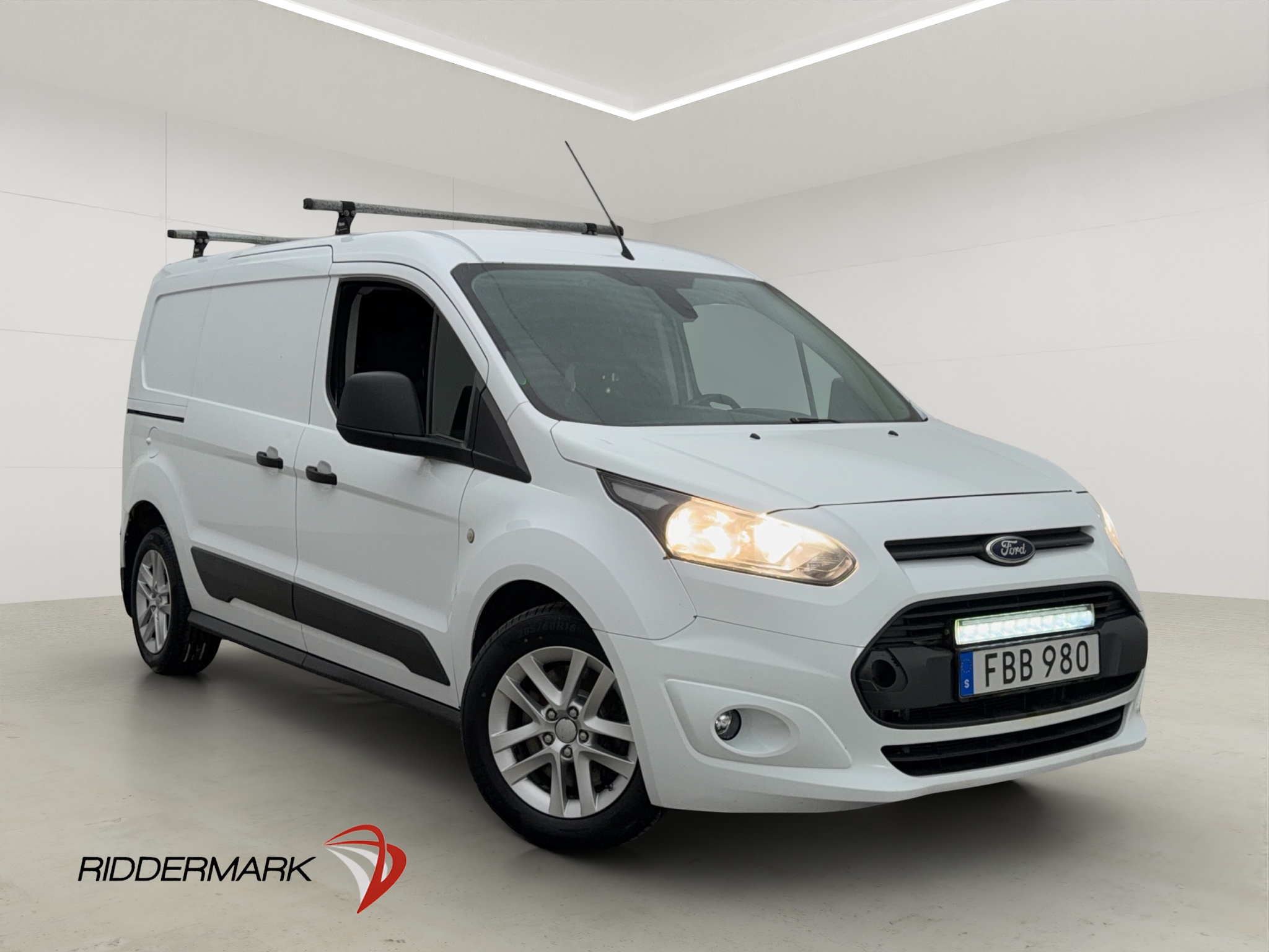 Ford Transit Connect 2015 - bild 1 av 30