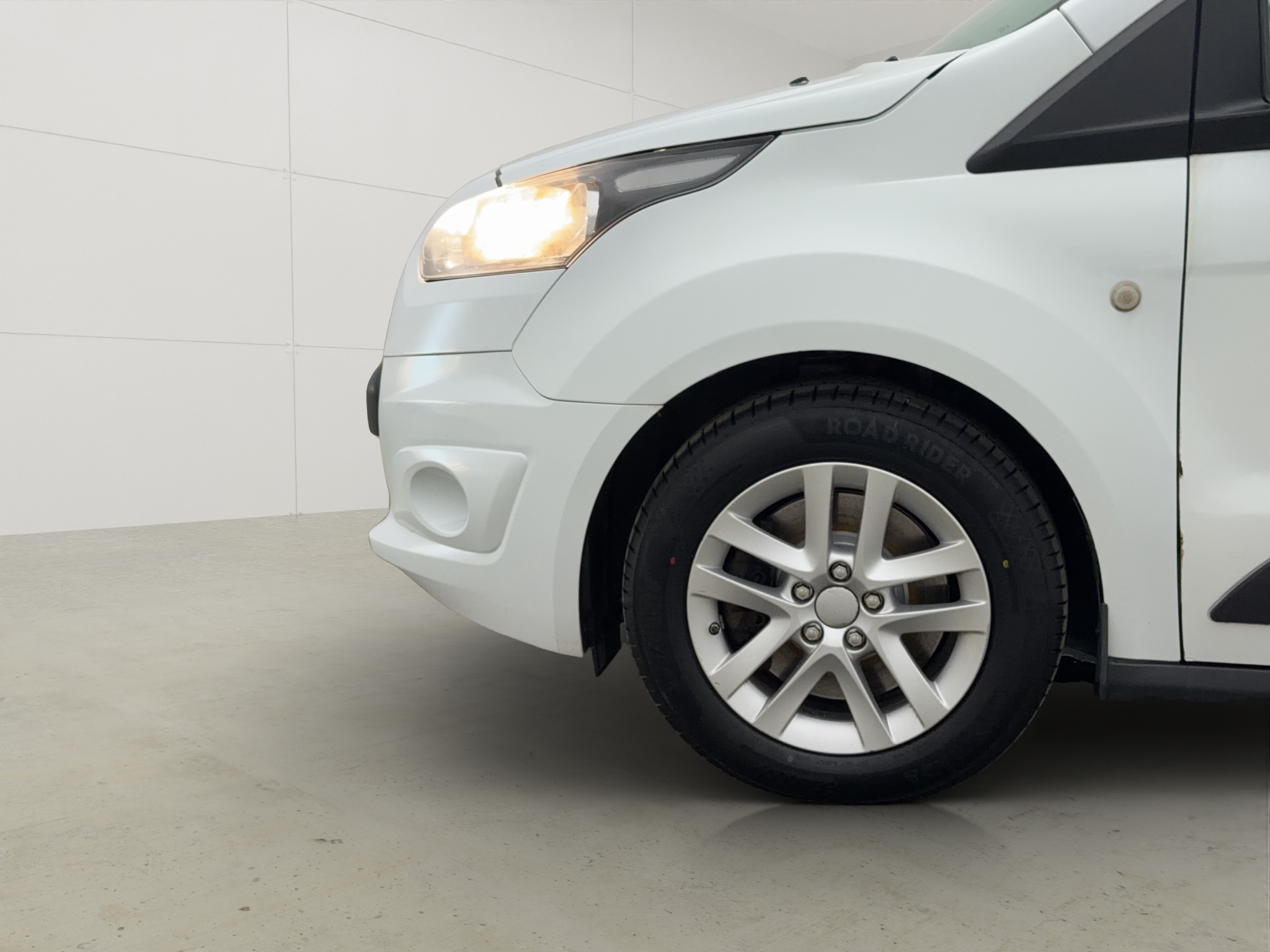 Ford Transit Connect 2015 - miniatyr 27