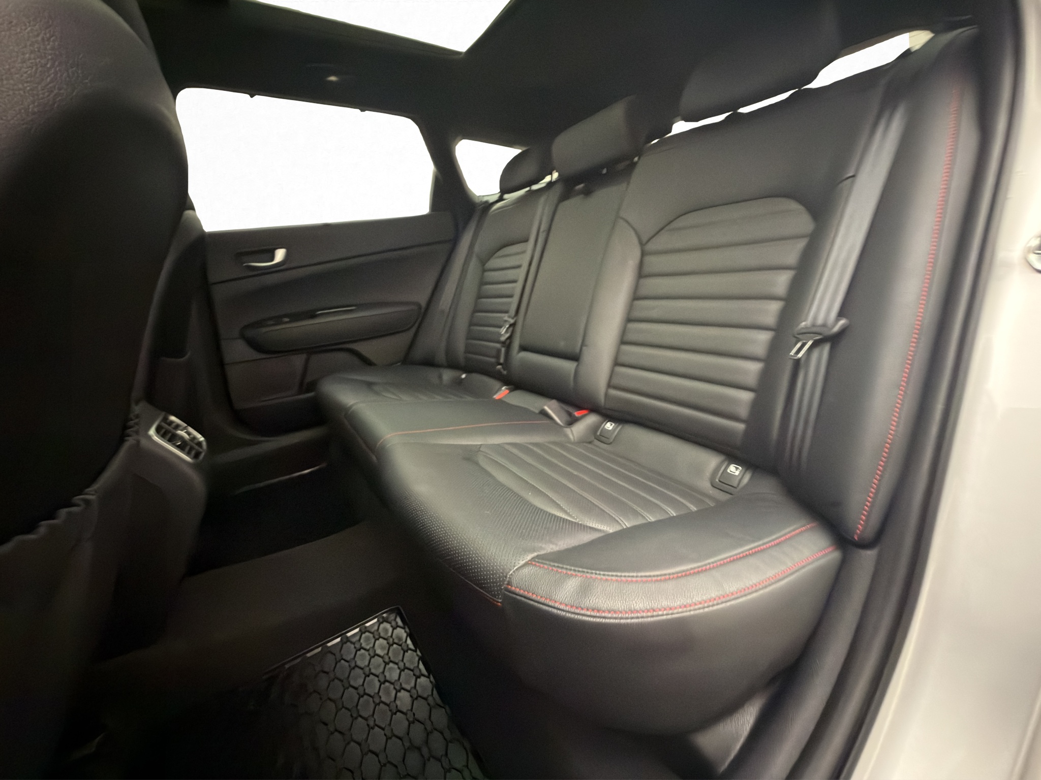 Kia Optima 2019 - miniatyr 28