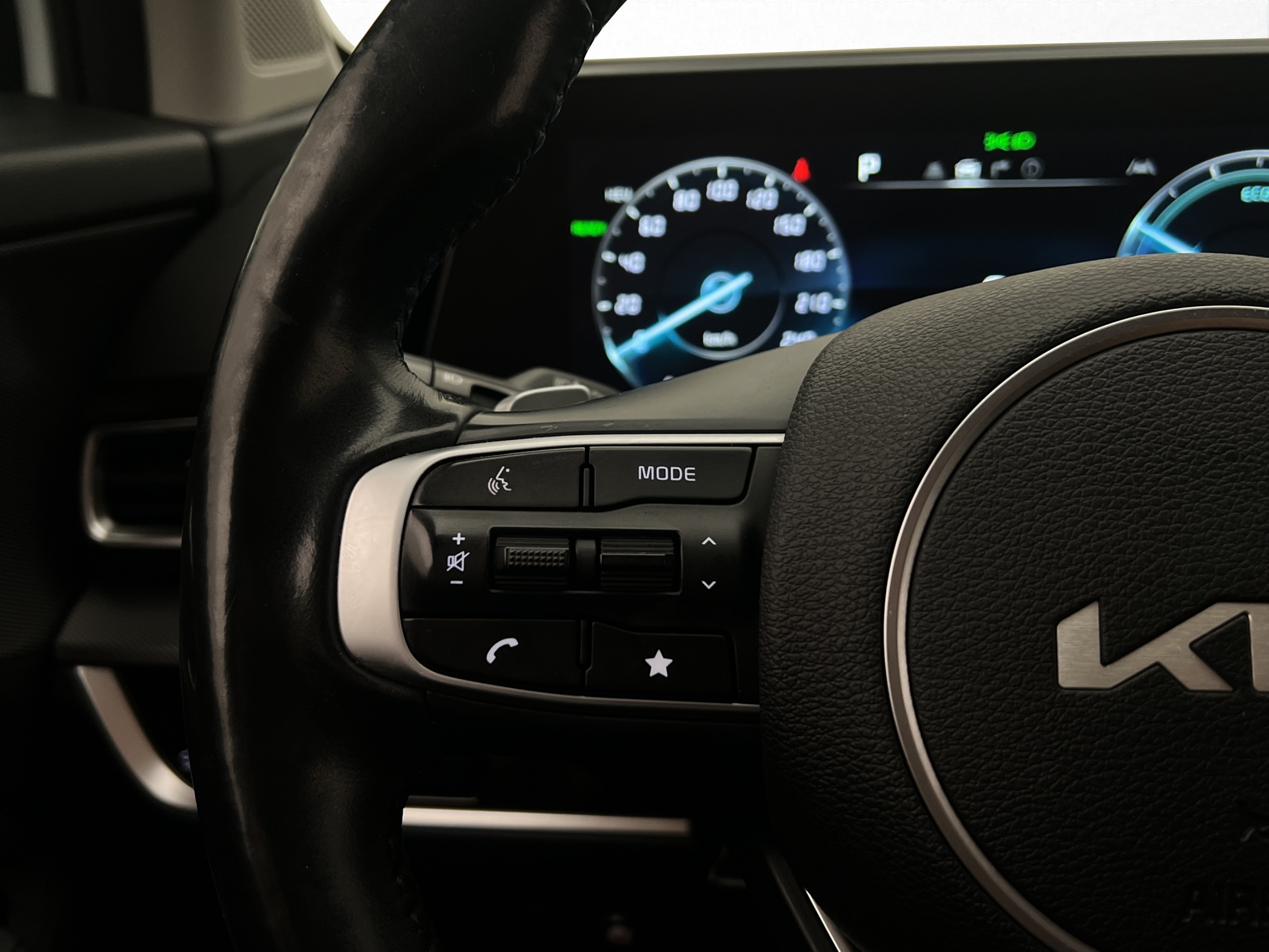 Kia Sportage 2022 - miniatyr 16
