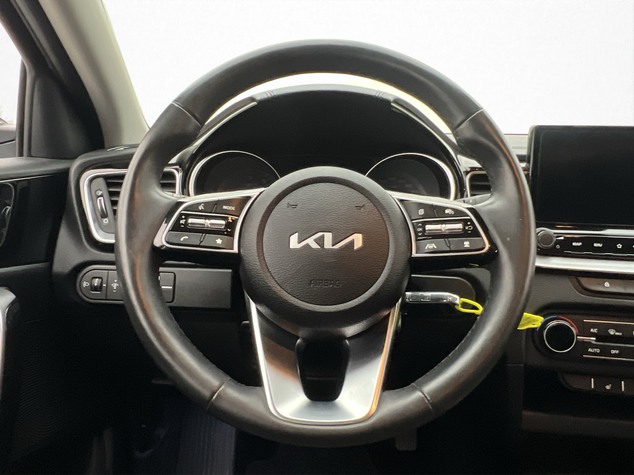Kia Ceed 2023 - miniatyr 8
