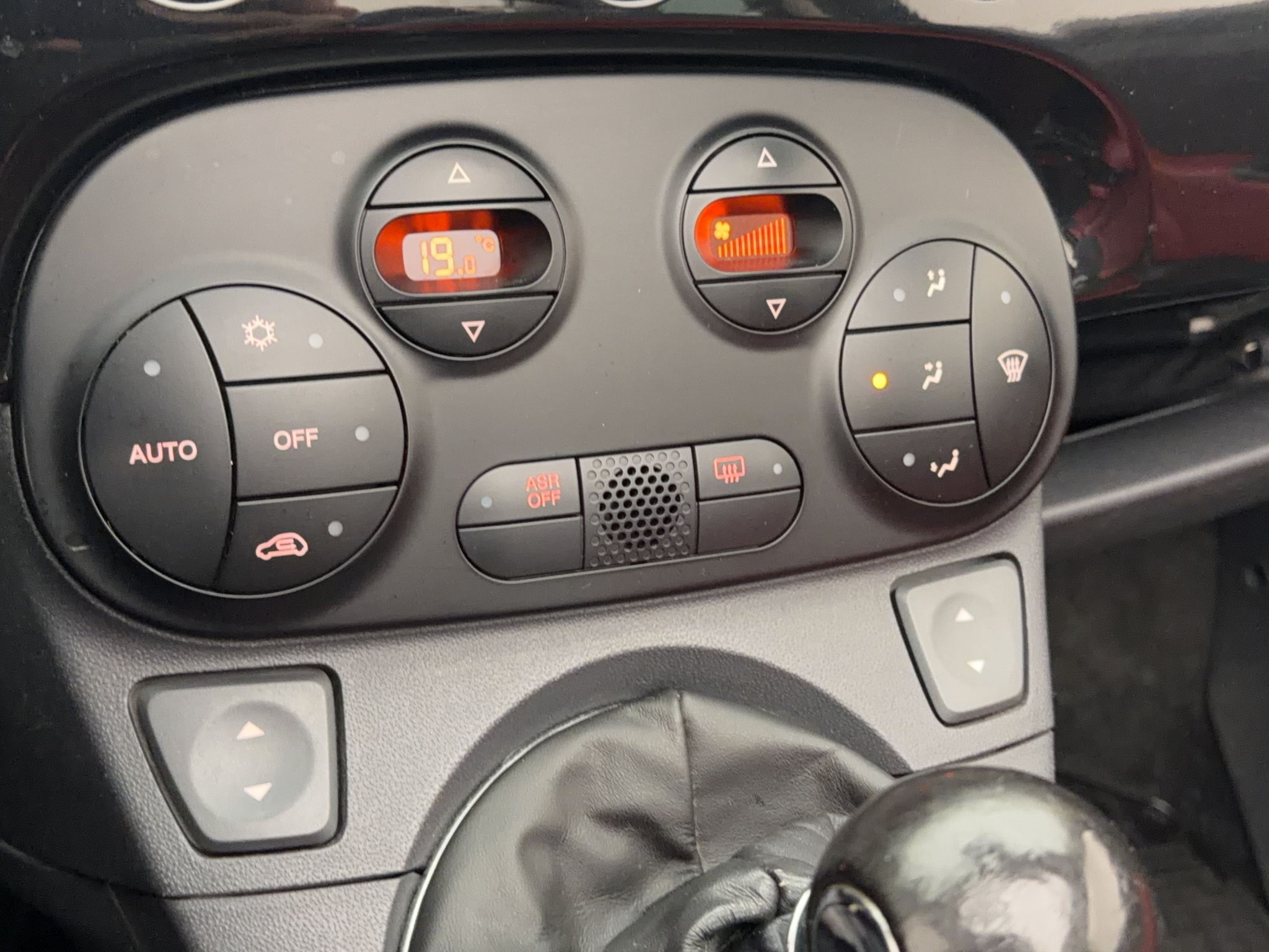 Fiat 500C 2014 - miniatyr 18