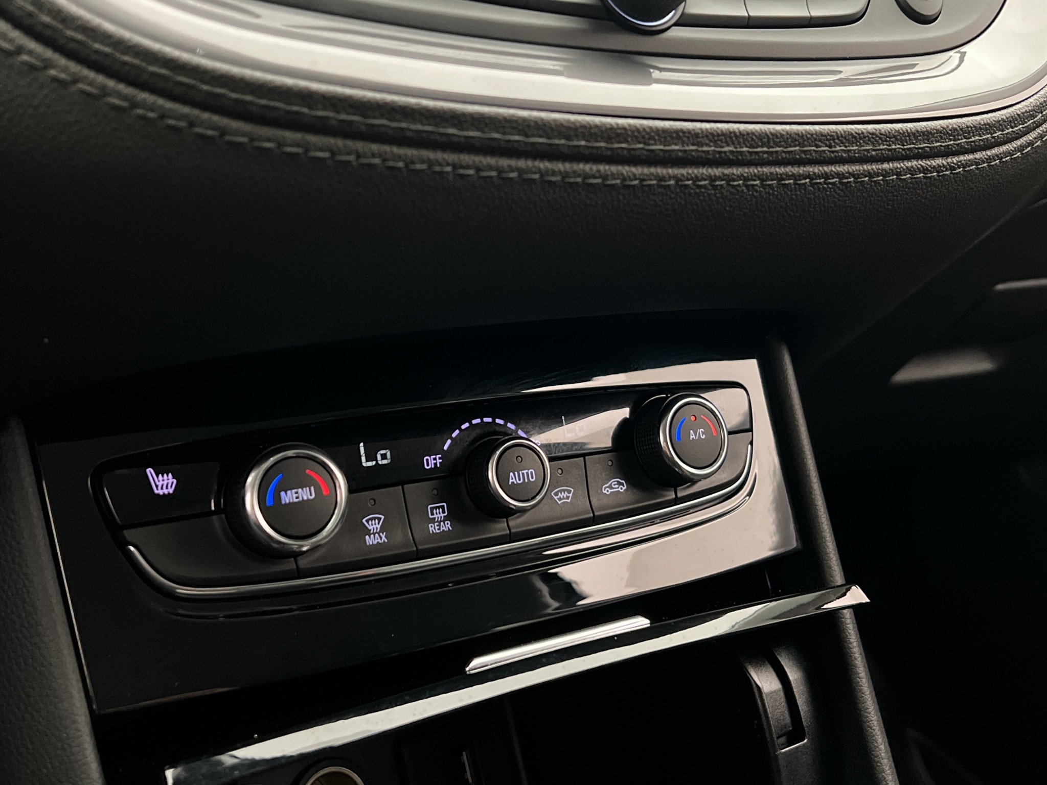 Opel Grandland X 2020 - miniatyr 23