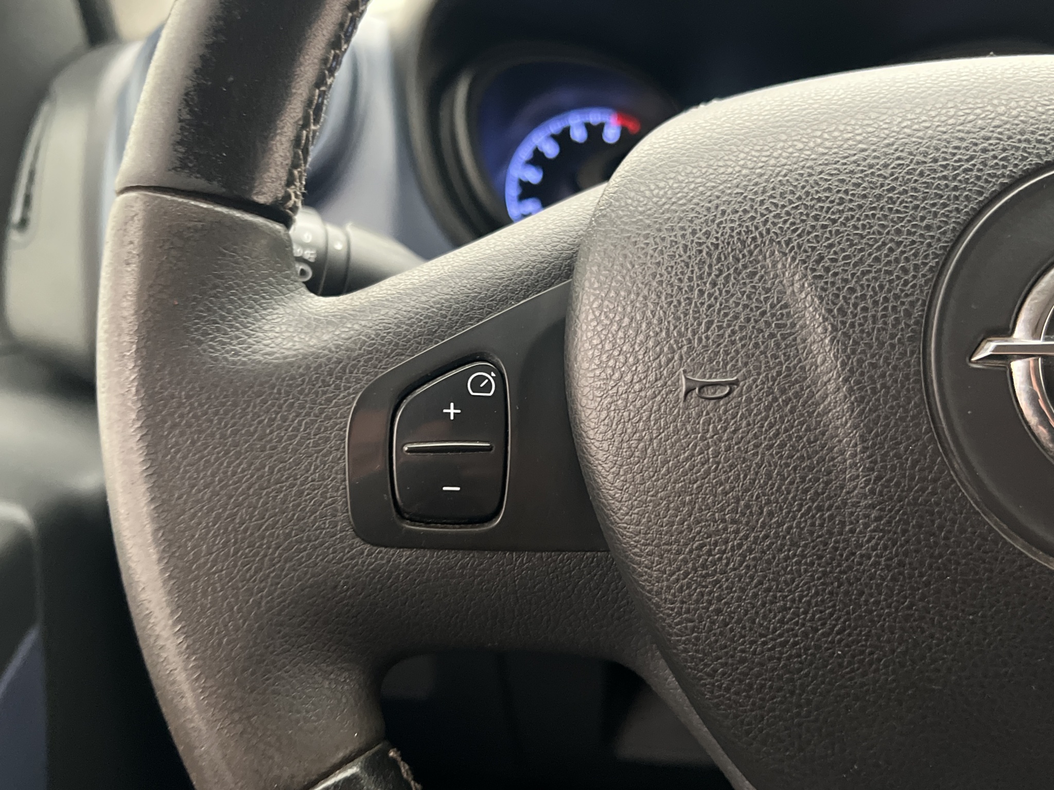 Opel Vivaro 2015 - miniatyr 12