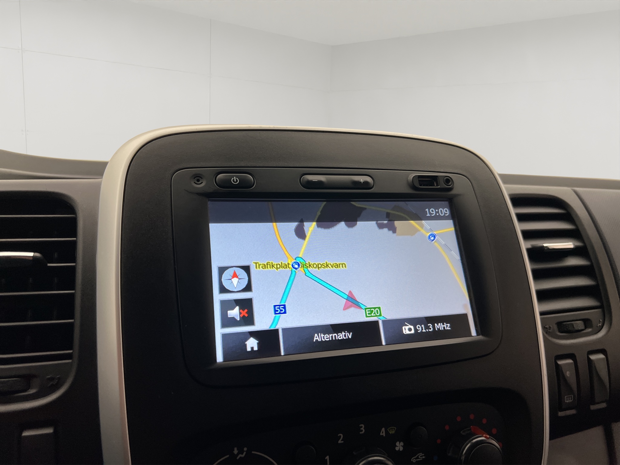 Opel Vivaro 2015 - miniatyr 16