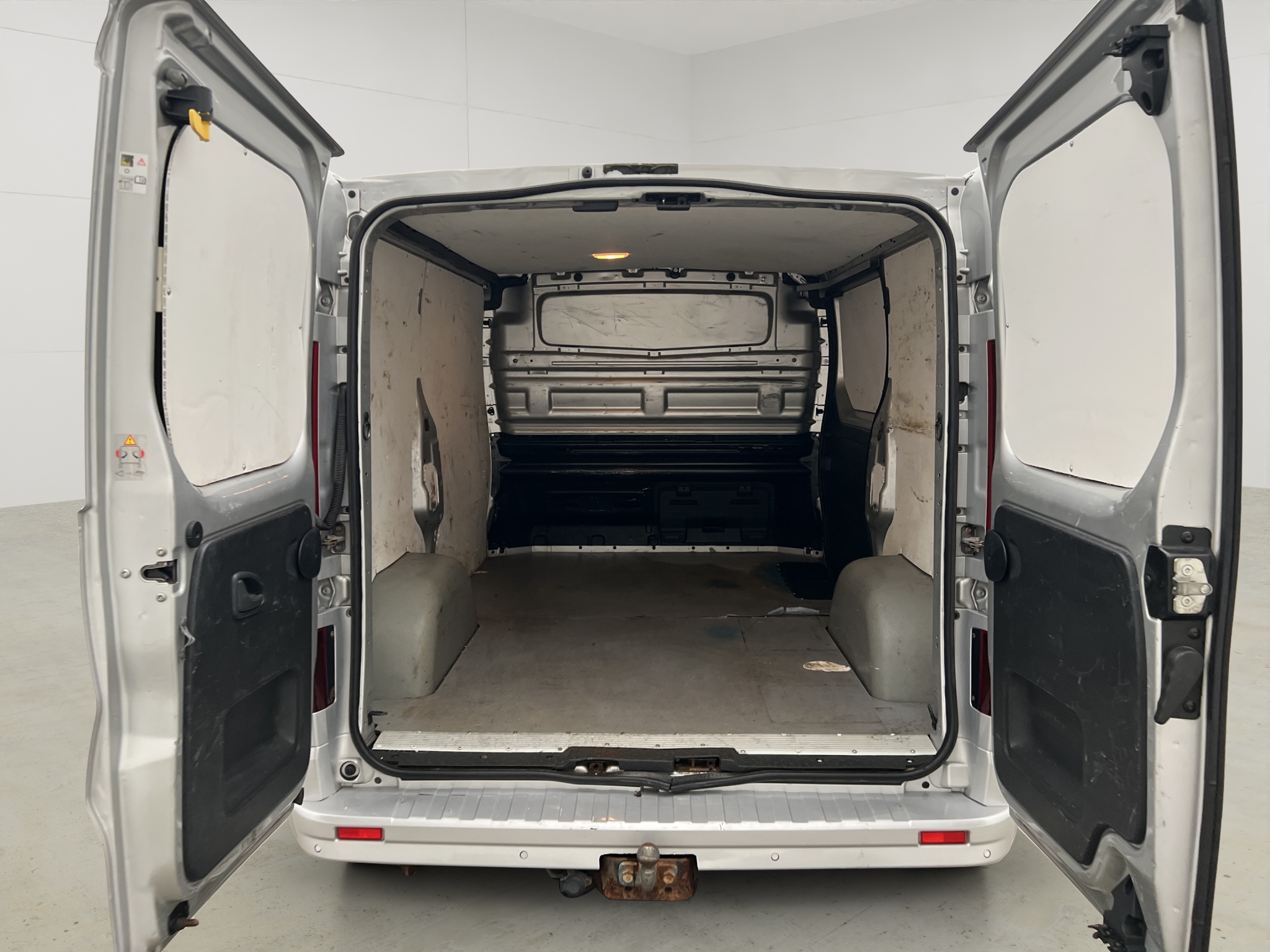 Opel Vivaro 2015 - miniatyr 4