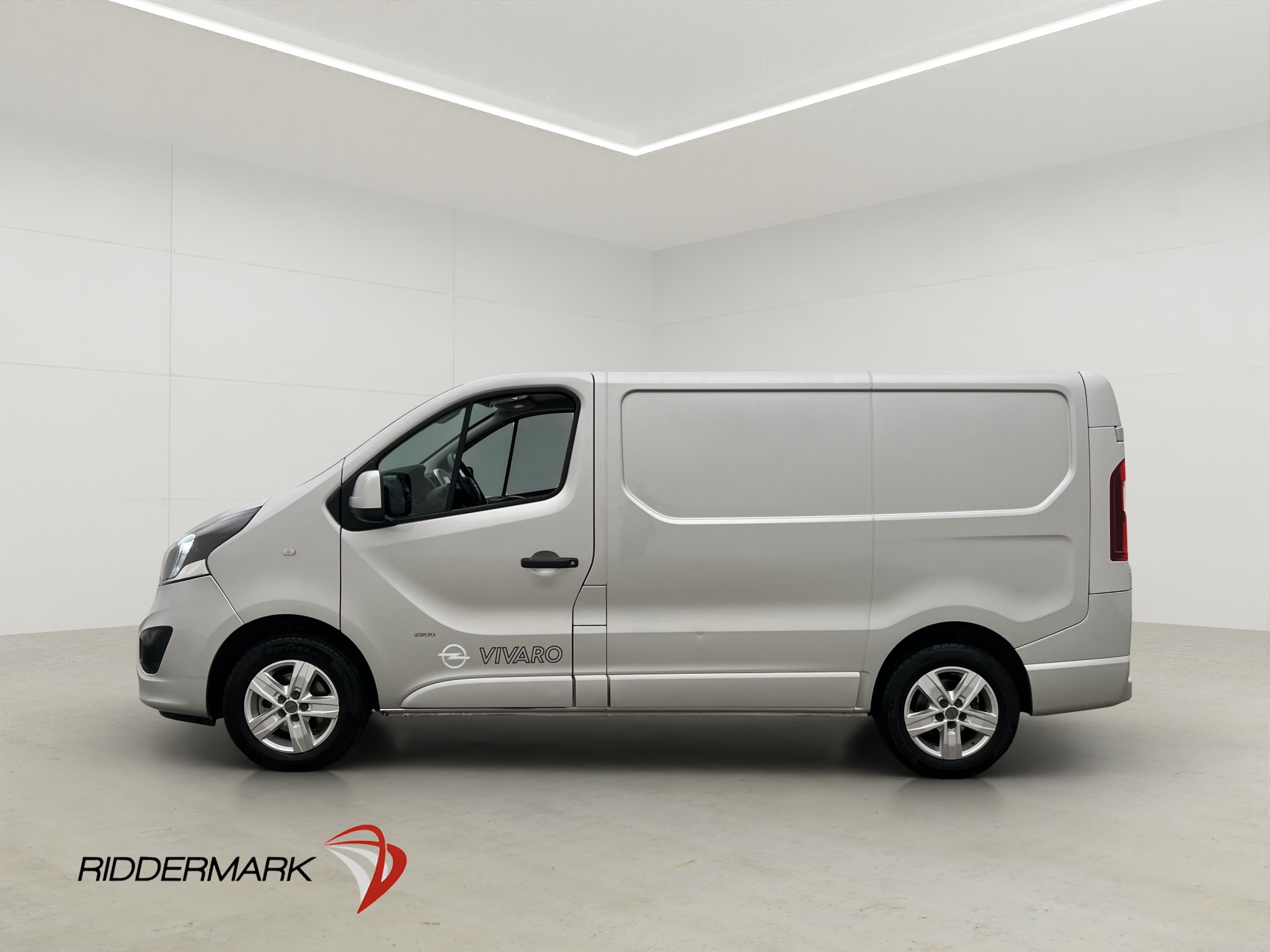 Opel Vivaro 2015 - miniatyr 9