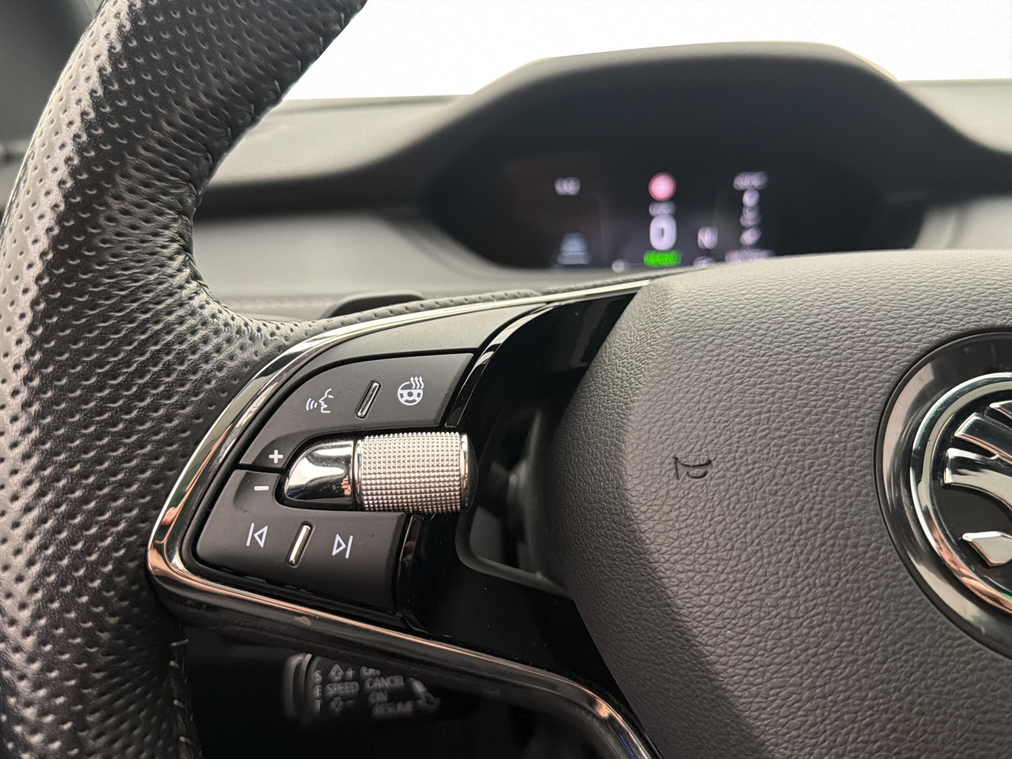 Škoda Enyaq 2023 - miniatyr 20
