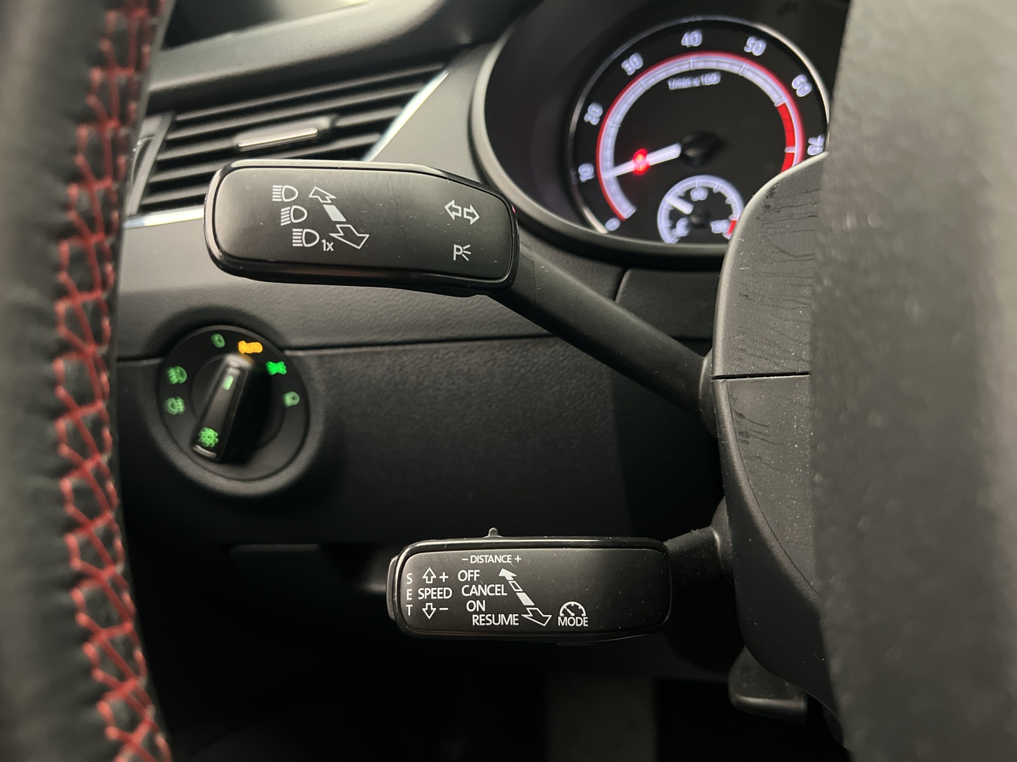 Skoda Octavia RS 2018 - miniatyr 16