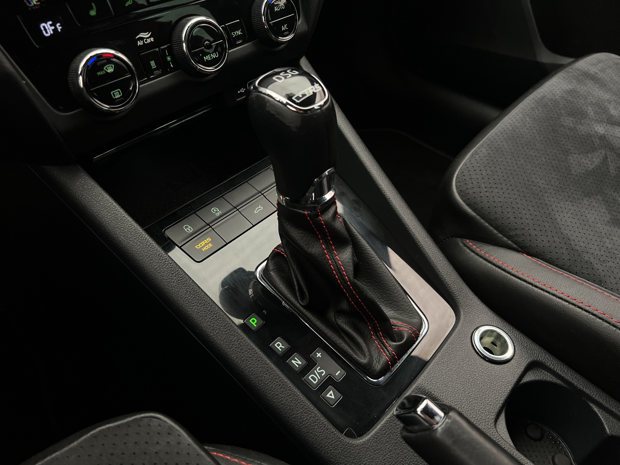Skoda Octavia RS 2018 - miniatyr 25