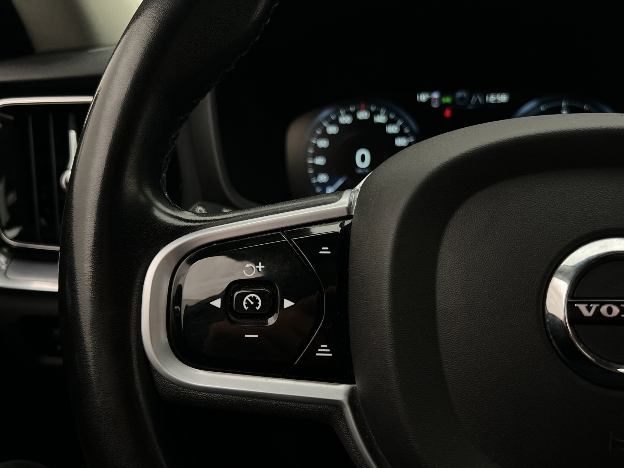 Volvo V60 Cross Country 2022 - miniatyr 14