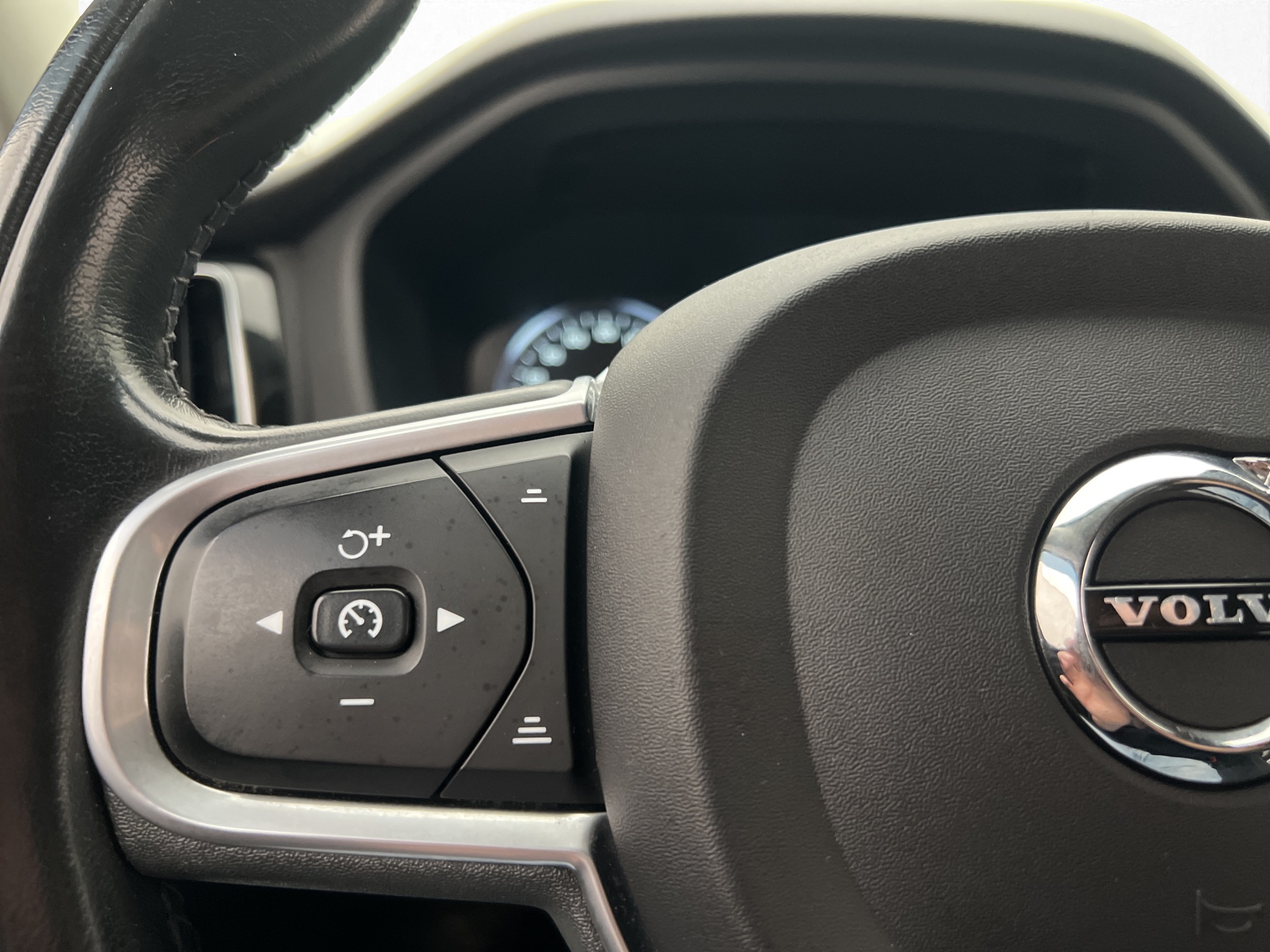 Volvo XC60 2021 - miniatyr 17