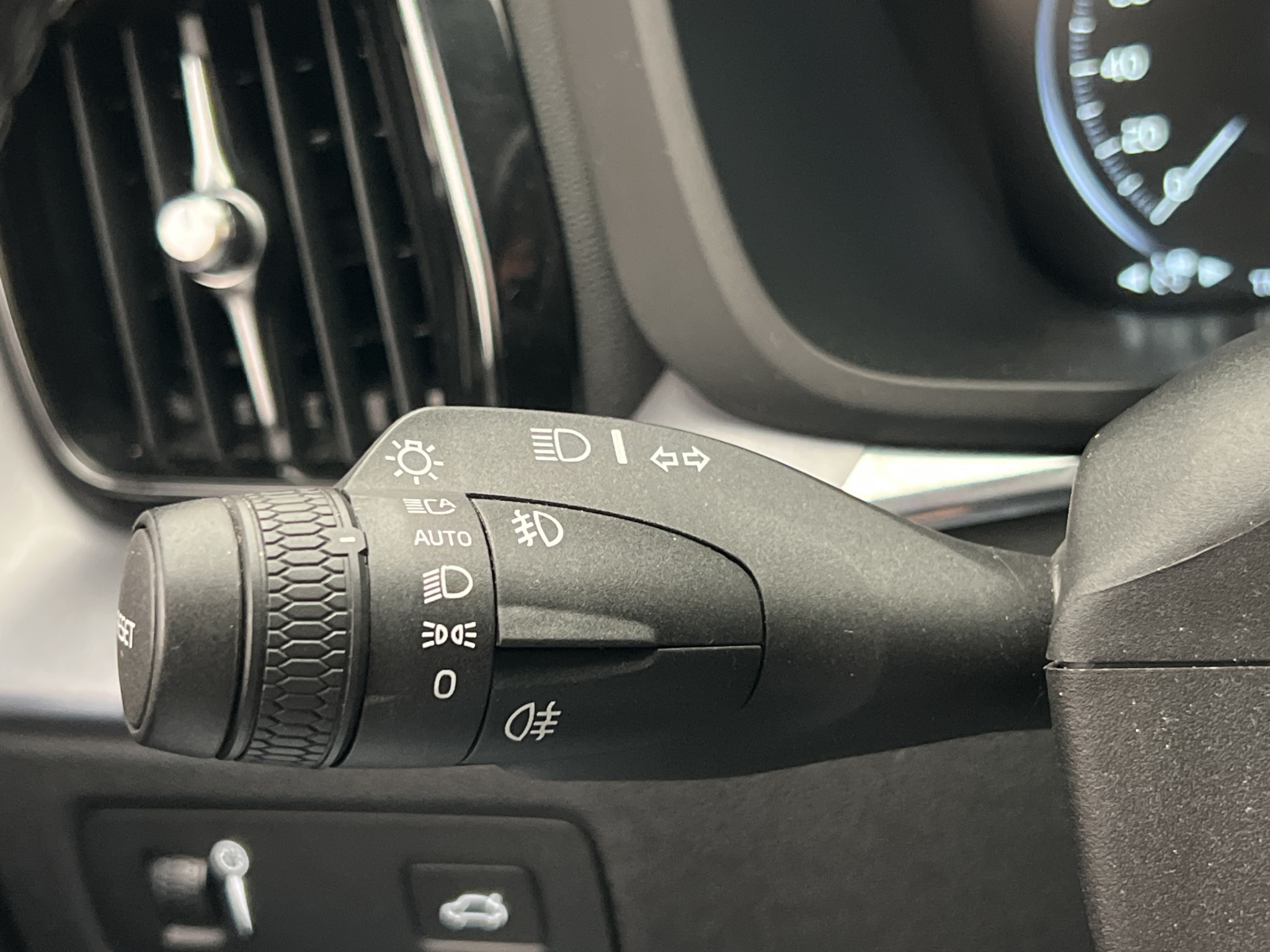 Volvo XC60 2021 - miniatyr 18