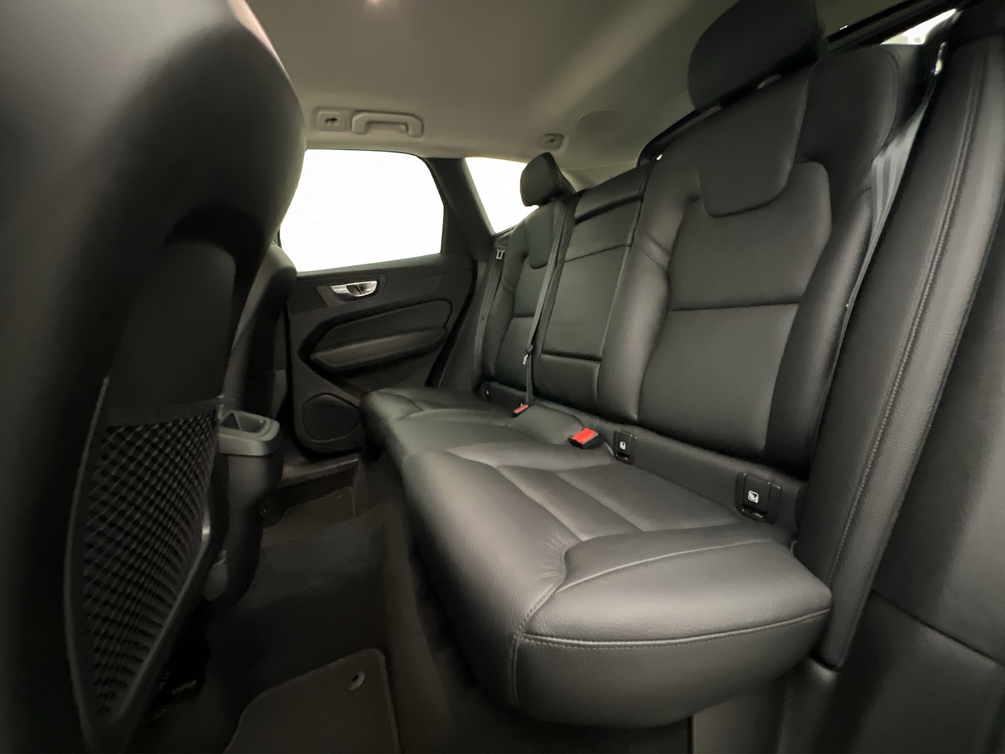 Volvo XC60 2021 - miniatyr 33