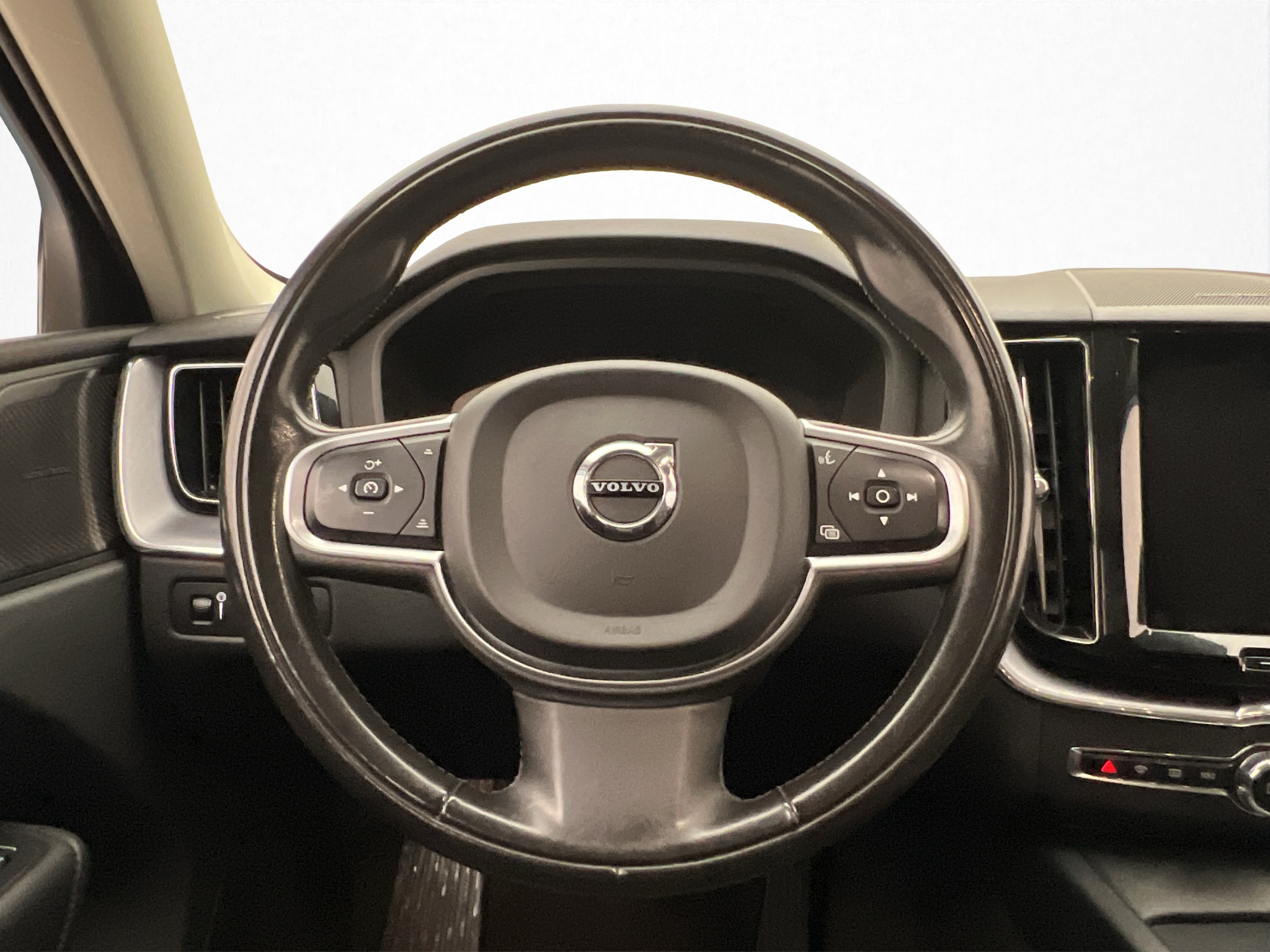 Volvo XC60 2021 - miniatyr 10
