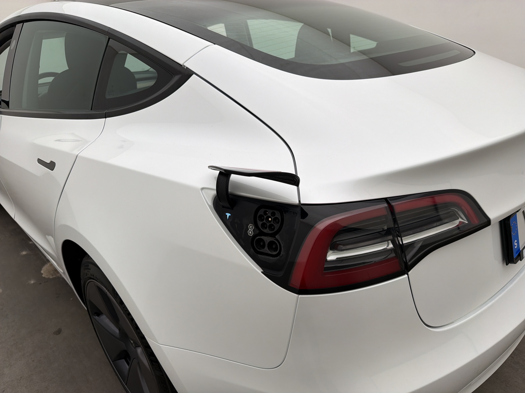 Tesla Model 3 2023 - miniatyr 32